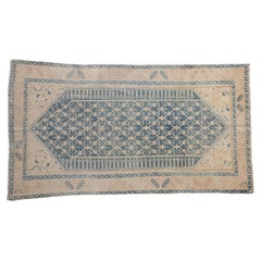 Distressed Malayer-Teppich im Vintage-Stil