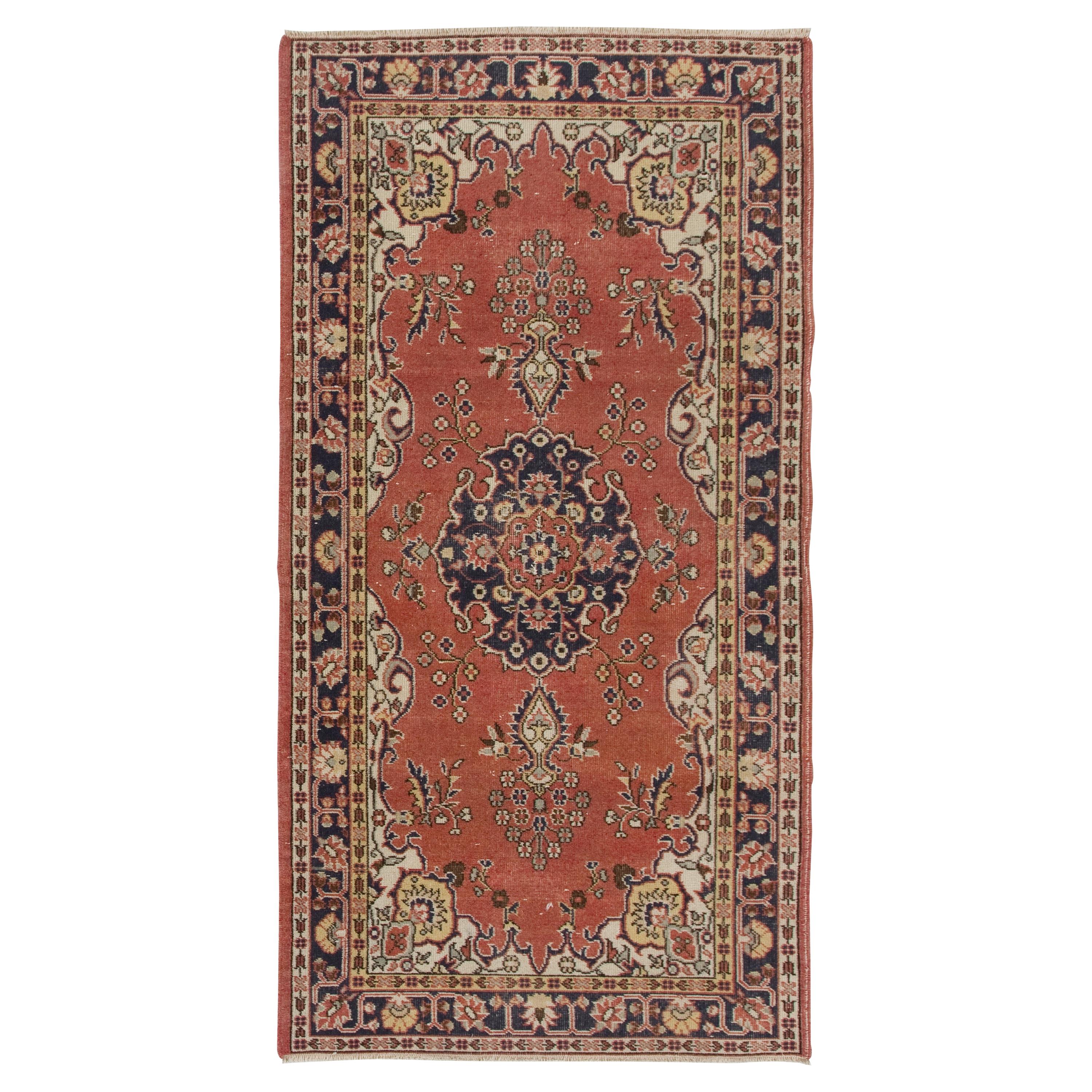 4x7.3 Ft Einzigartiger handgeknüpfter türkischer Vintage-Blumenteppich in Rot & Elfenbein