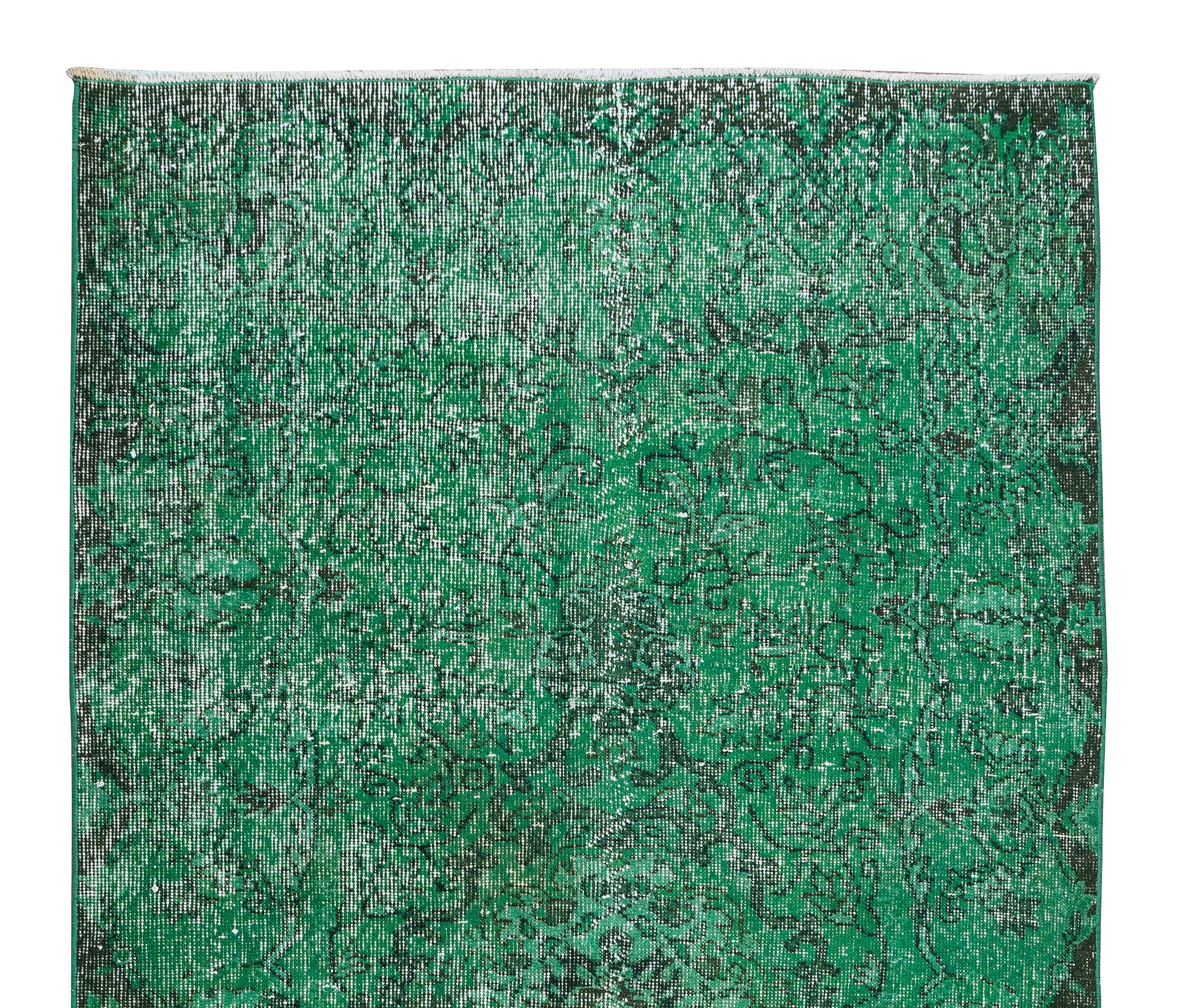 4x7.3 Ft Vintage Hand Knotted Turkish Rug Re-Dyed in Green 4 Modern Interiors In Good Condition For Sale In Spring Valley, NY