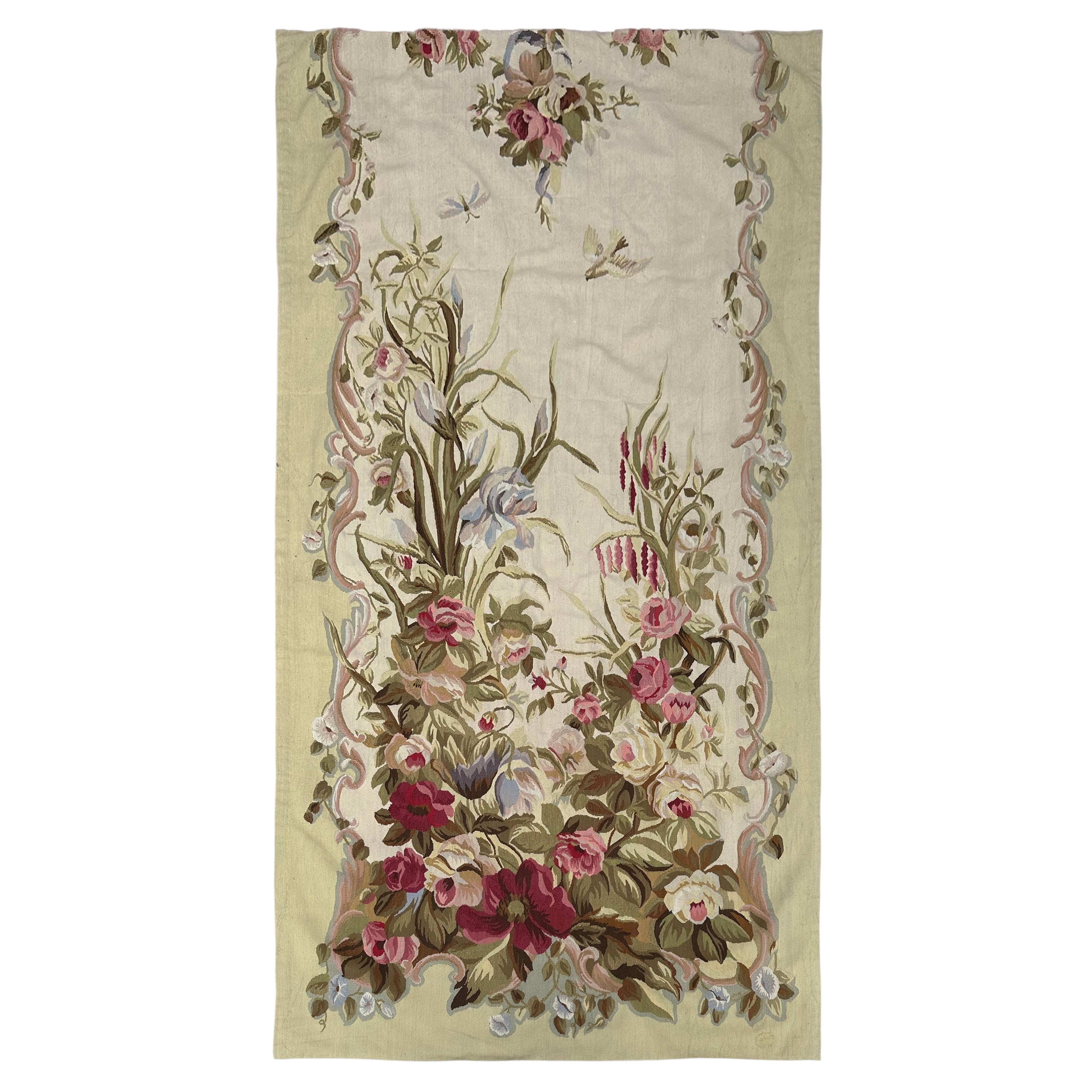Frammento di arazzo francese antico di Aubusson 4X8, trama piatta raffinata, 117x244 cm, 1940 circa