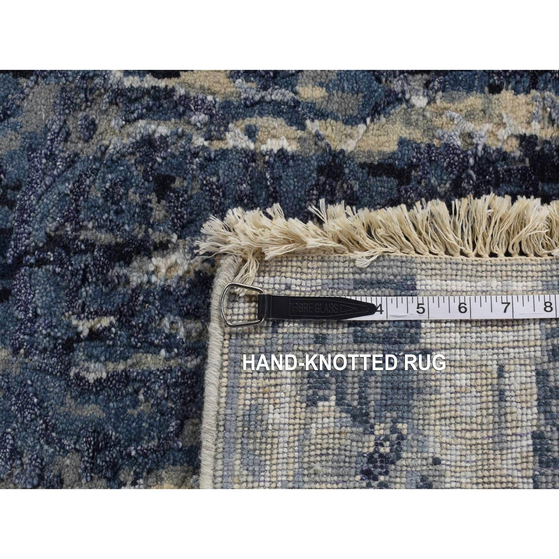 Tappeto 4'x8' Blu-Grigio Shibori Design Tone On Tone Lana e Seta Annodato a Mano in vendita 3