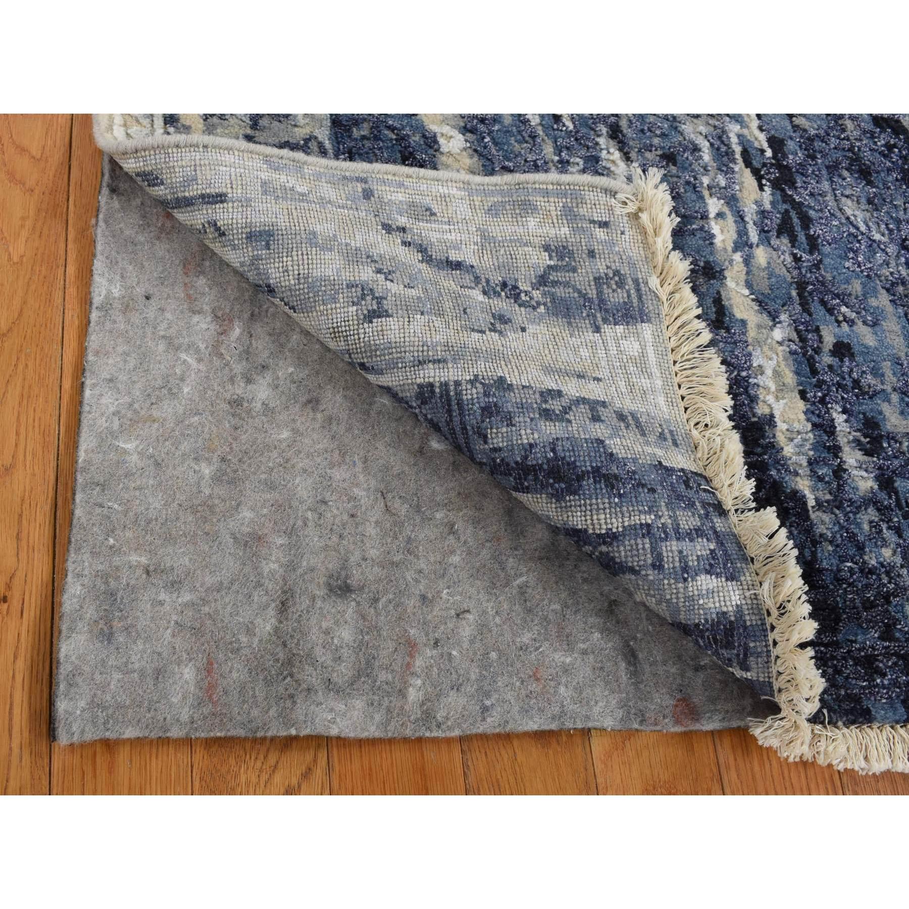 Indiano Tappeto 4'x8' Blu-Grigio Shibori Design Tone On Tone Lana e Seta Annodato a Mano in vendita