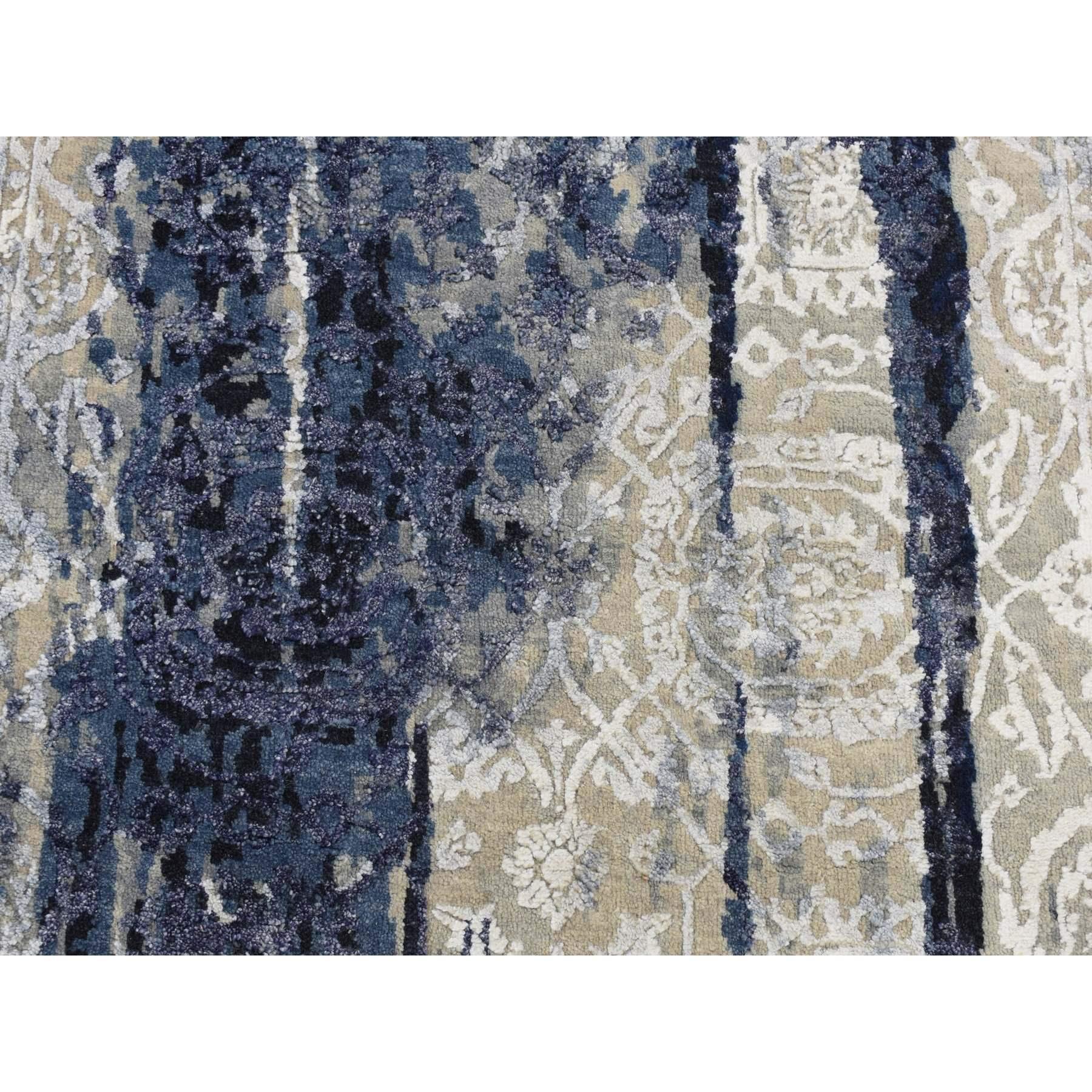 XXI secolo e contemporaneo Tappeto 4'x8' Blu-Grigio Shibori Design Tone On Tone Lana e Seta Annodato a Mano in vendita