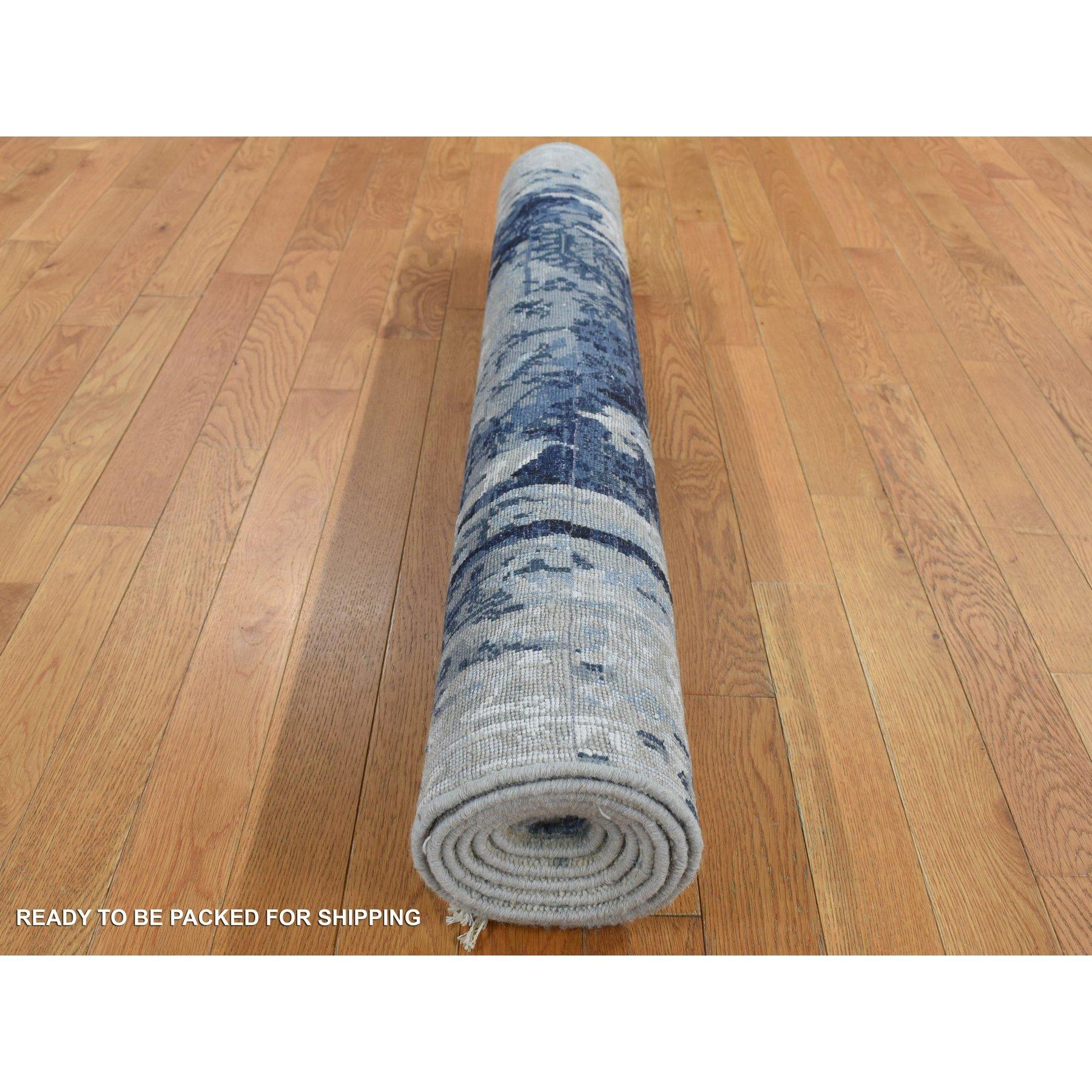 Tappeto 4'x8' Blu-Grigio Shibori Design Tone On Tone Lana e Seta Annodato a Mano in vendita 1