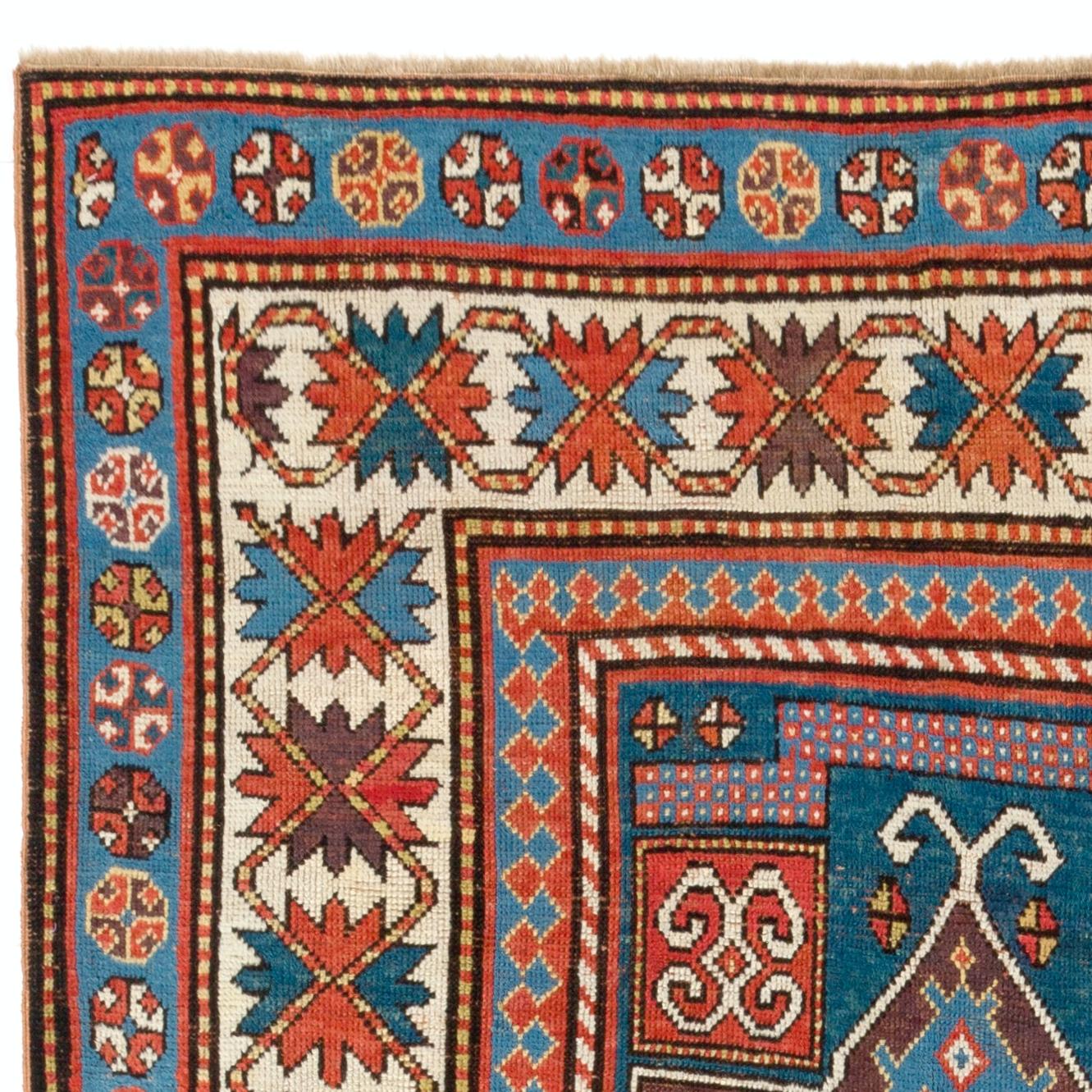 Antiker kaukasischer Kazak-Teppich mit 4x8 Fuß, Südkaukasus, um 1875 (Kasachisch) im Angebot