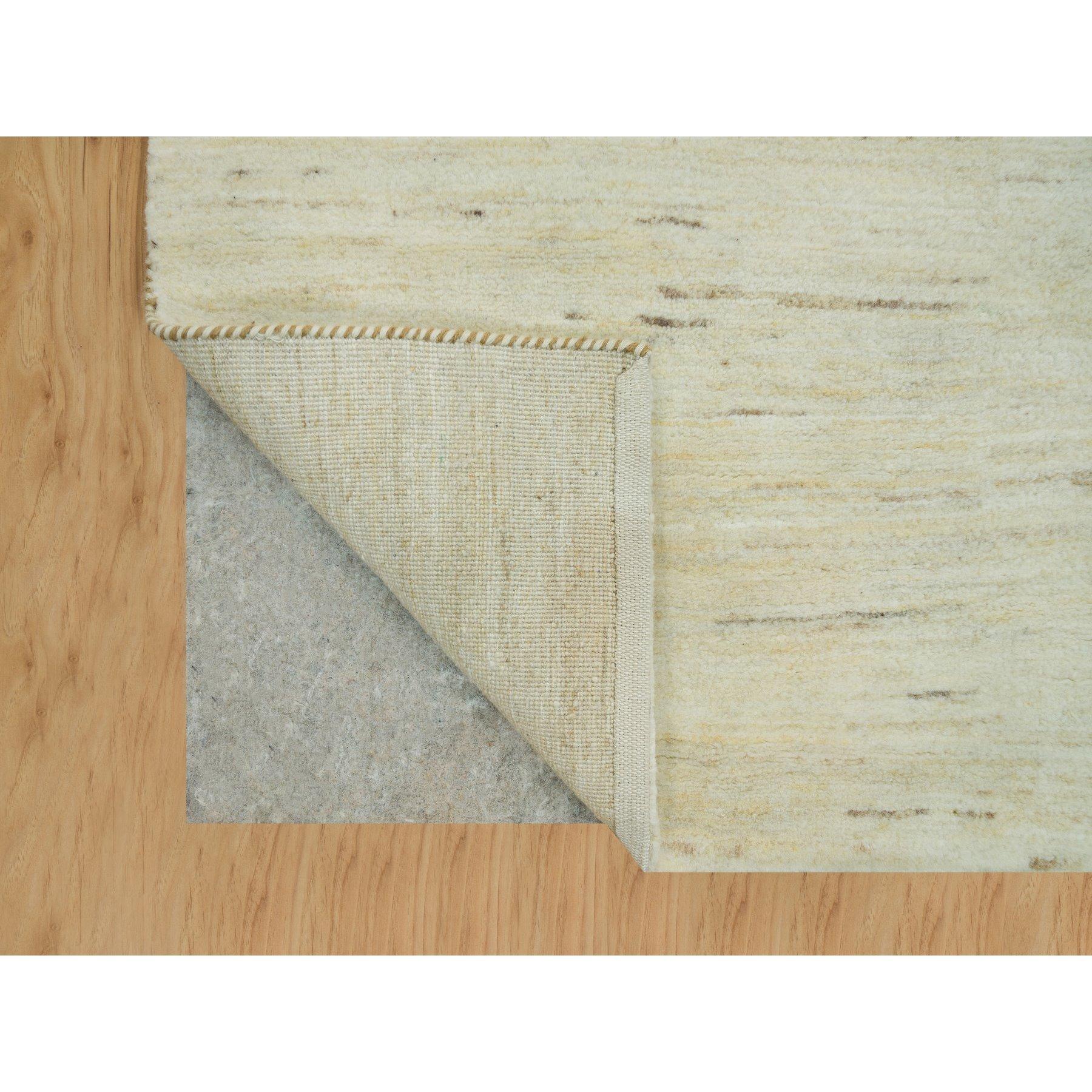 4'x8' Elfenbein Lori Buft Gabbeh Plain Design Wolle Handgeknüpfter breiter Läufer (Moderne) im Angebot