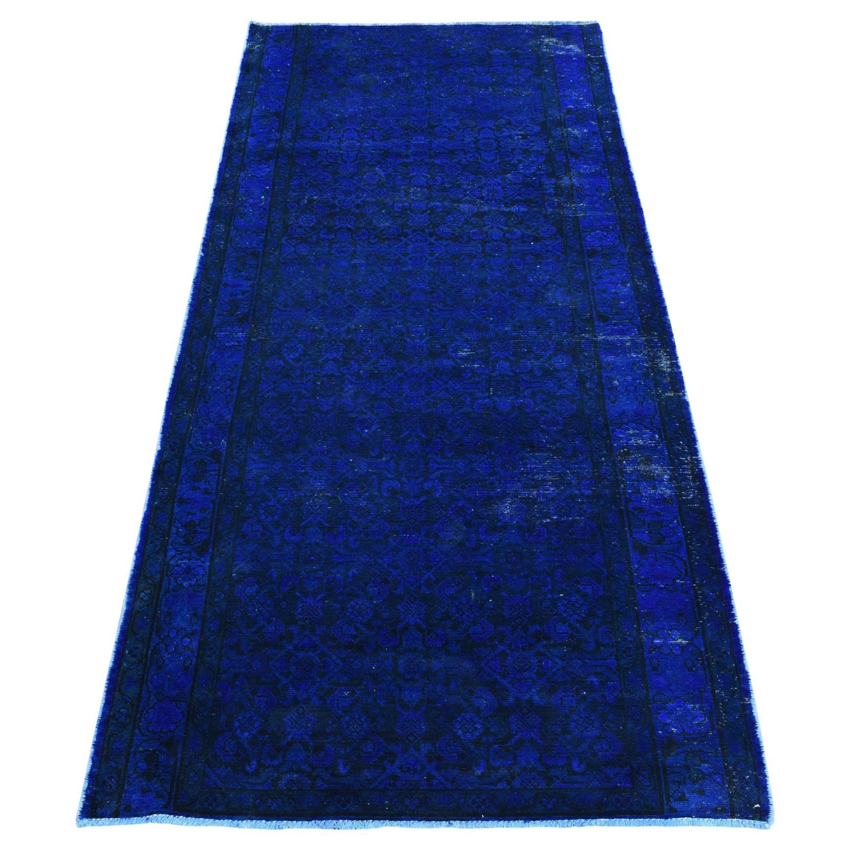 4'x9'4" Blauer handgefertigter Overdyed Vintage persischer Mahi-Läufer aus reiner Wolle mit Fischmuster im Angebot
