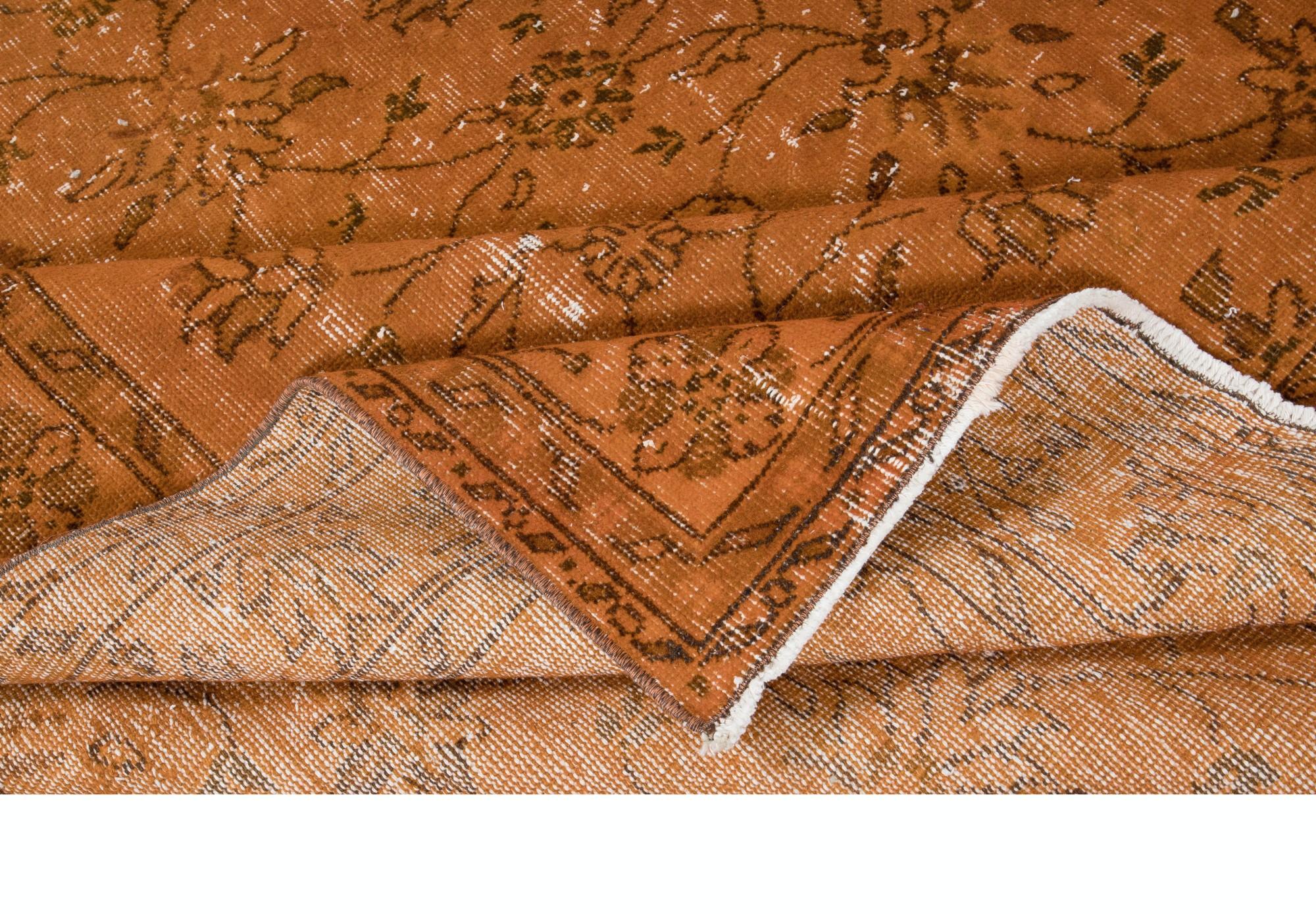 4x9,4 Ft Handgefertigter Teppich mit floralem All-Over-Design, orangefarbener türkischer Teppich (Türkisch) im Angebot