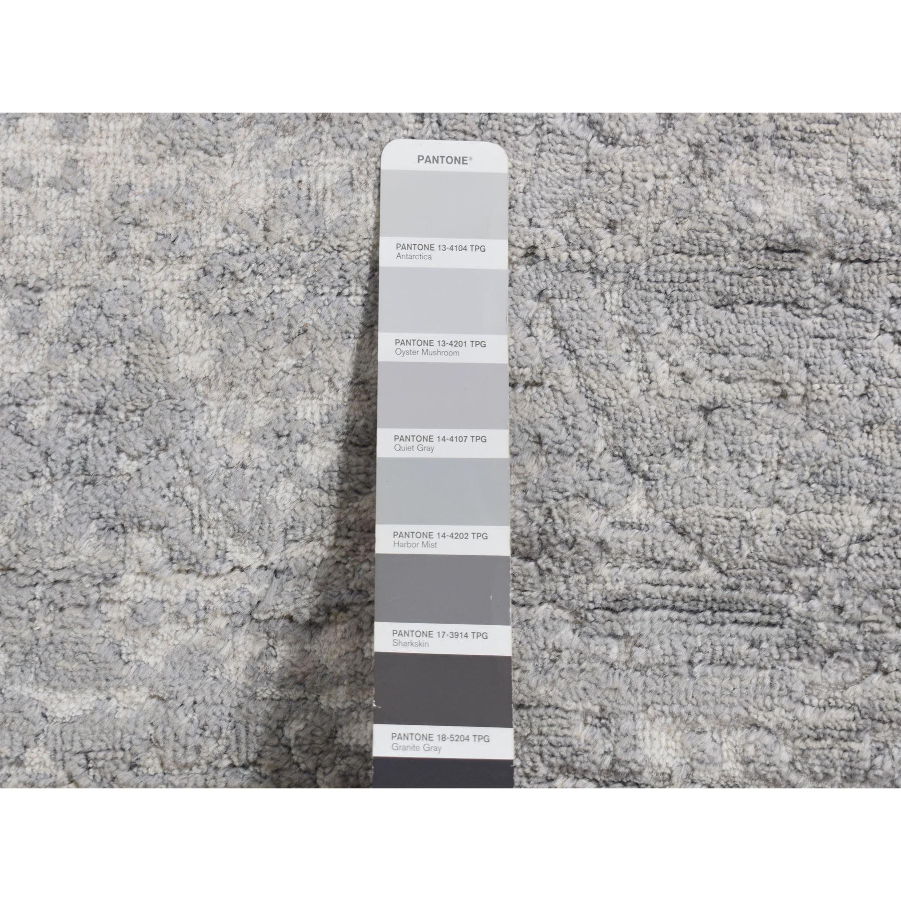 Contemporary 4'x9'8