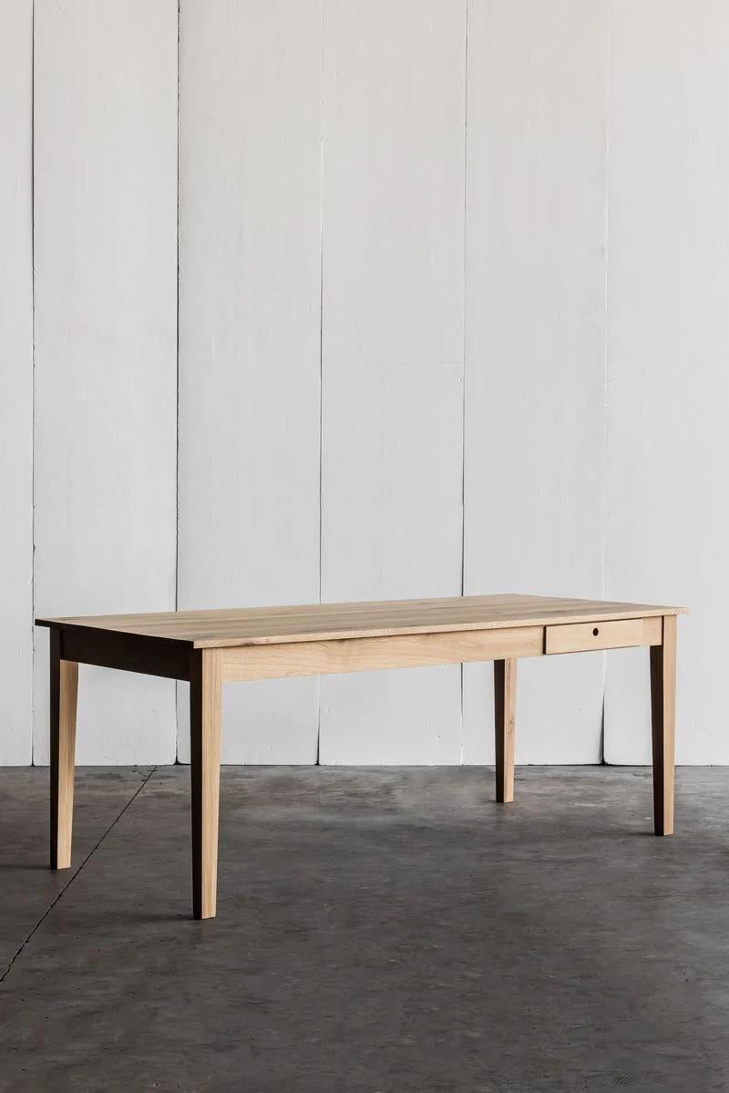 Belga Tavolo da fattoria belga in Oak massiccio da 5'-2 in vendita