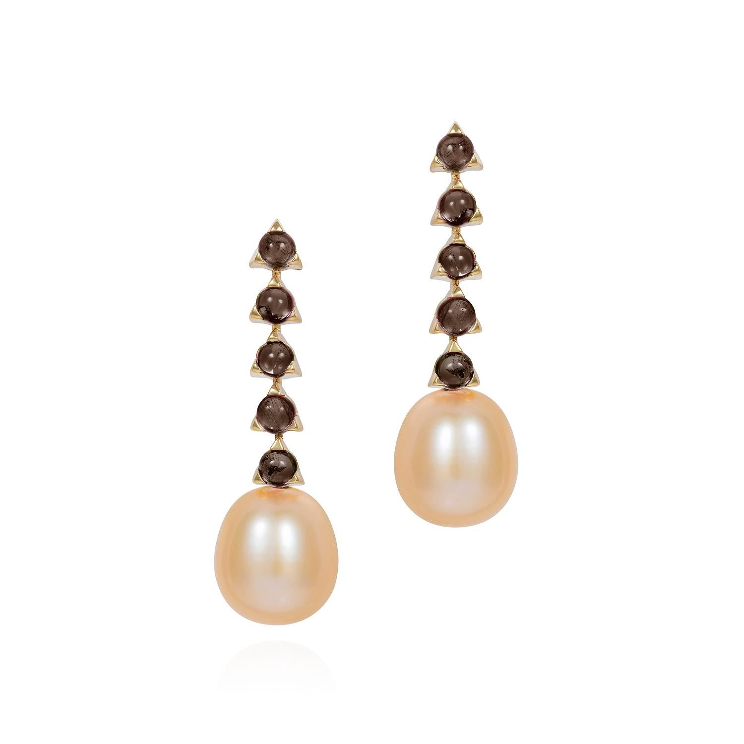 Round Cut 5- 3 mm Stone Baroque Pearl drop Earrings, Green Chrysoprase, 18k yellow gold For Sale