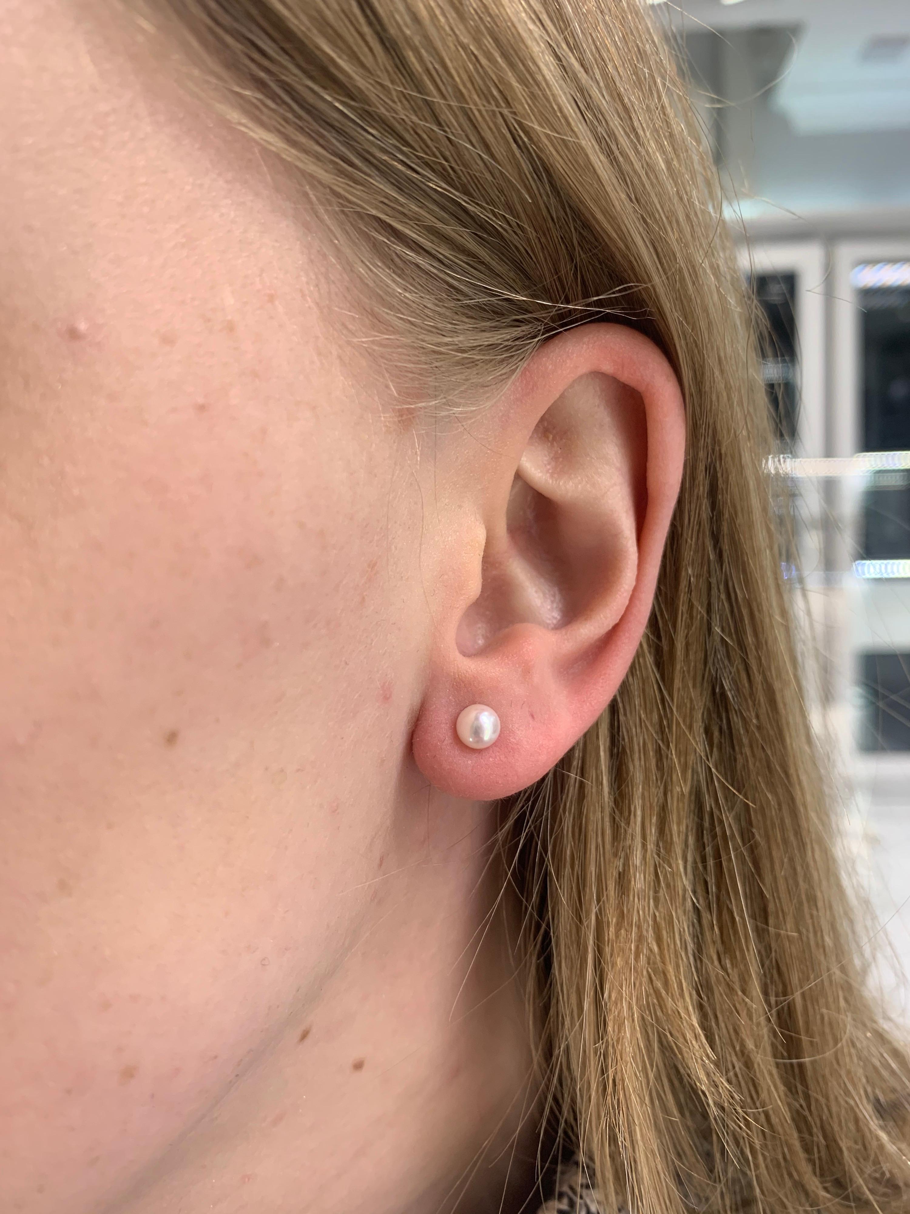 5.5 mm pearl earrings