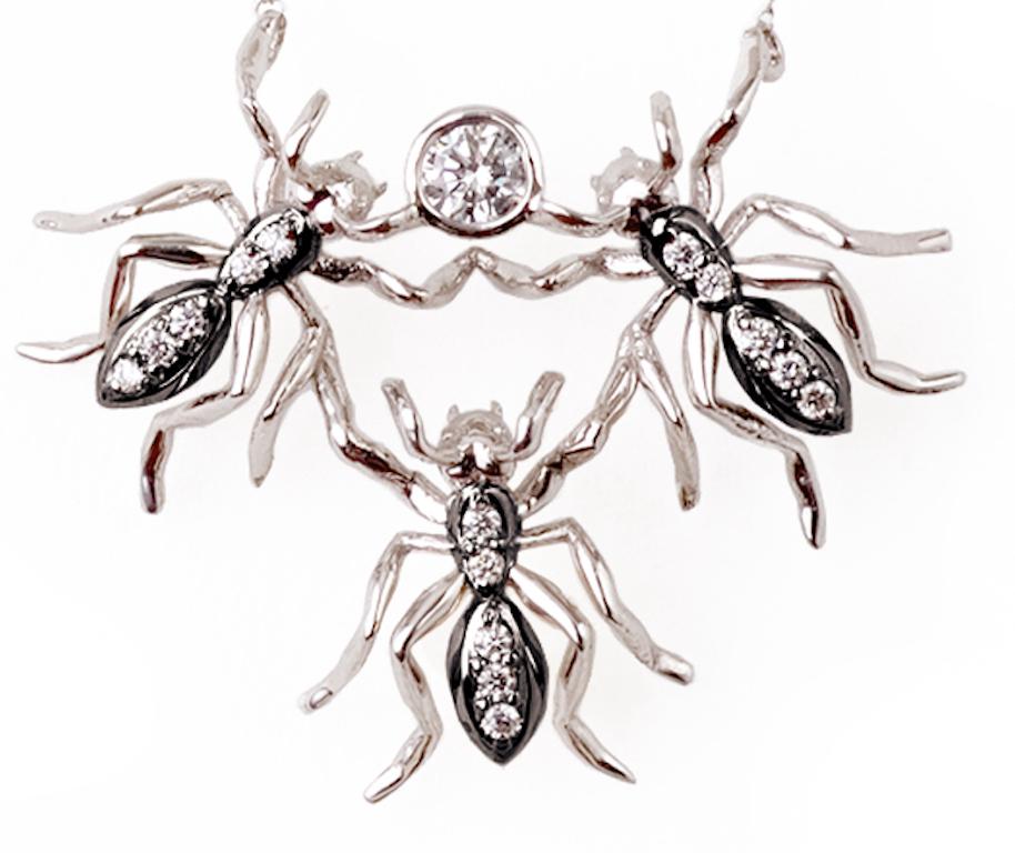5 Ant Crumb Necklace White Gold Black Rhodium Diamonds In New Condition For Sale In Los Angeles, CA