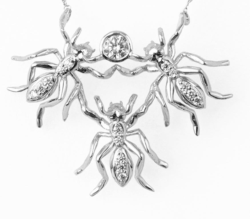 Brilliant Cut 5 Ant Crumb Necklace White Gold Diamonds For Sale