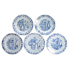 Antikes chinesisches Kangxi-Porzellan, 18. Jahrhundert, Tafelteller- Pagode in Blau und Weiß, #5