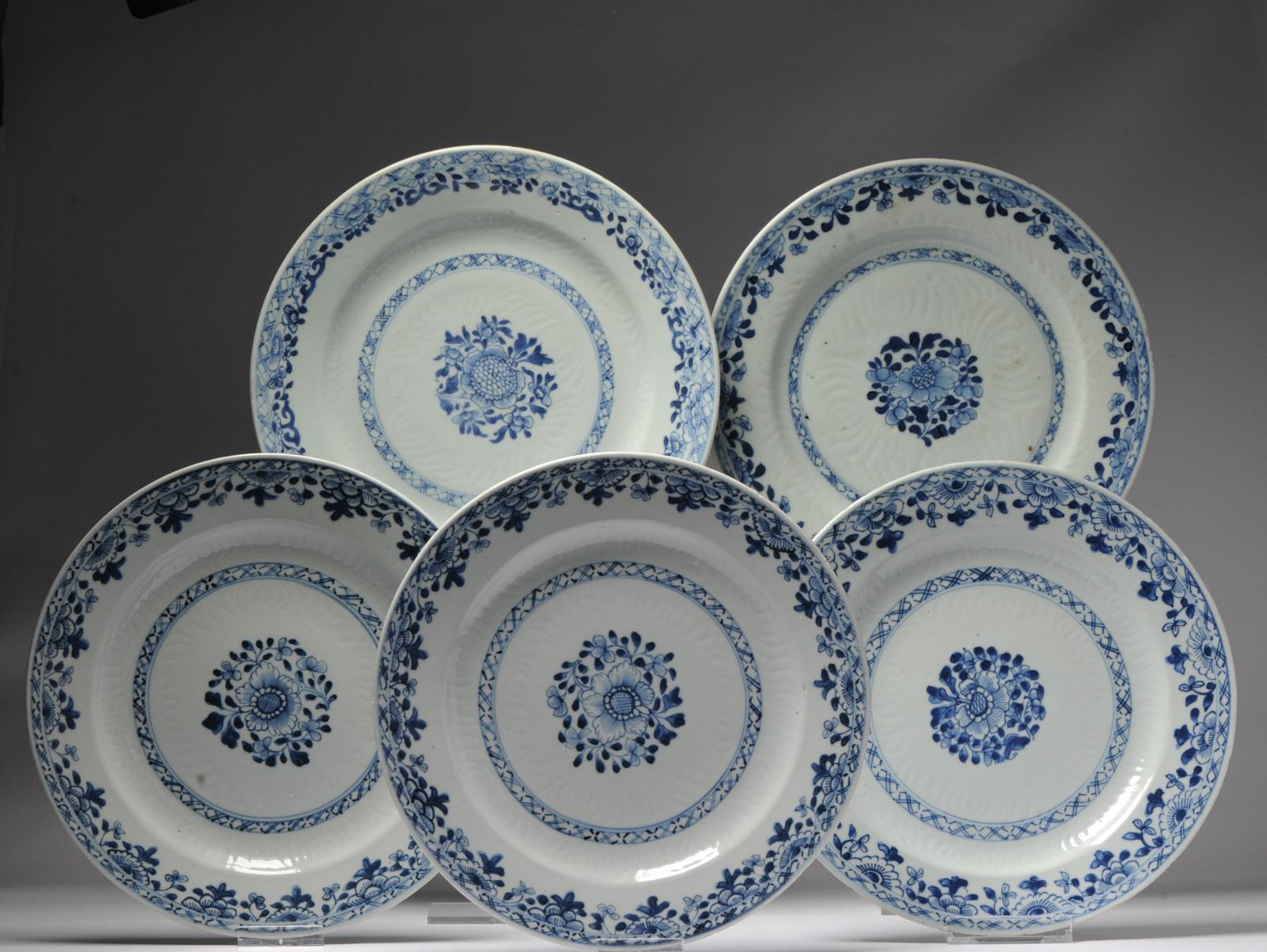 #5 Antique Chinese Porcelain 18th C Yongzheng Qianlong Period Blue White Dinner For Sale 4
