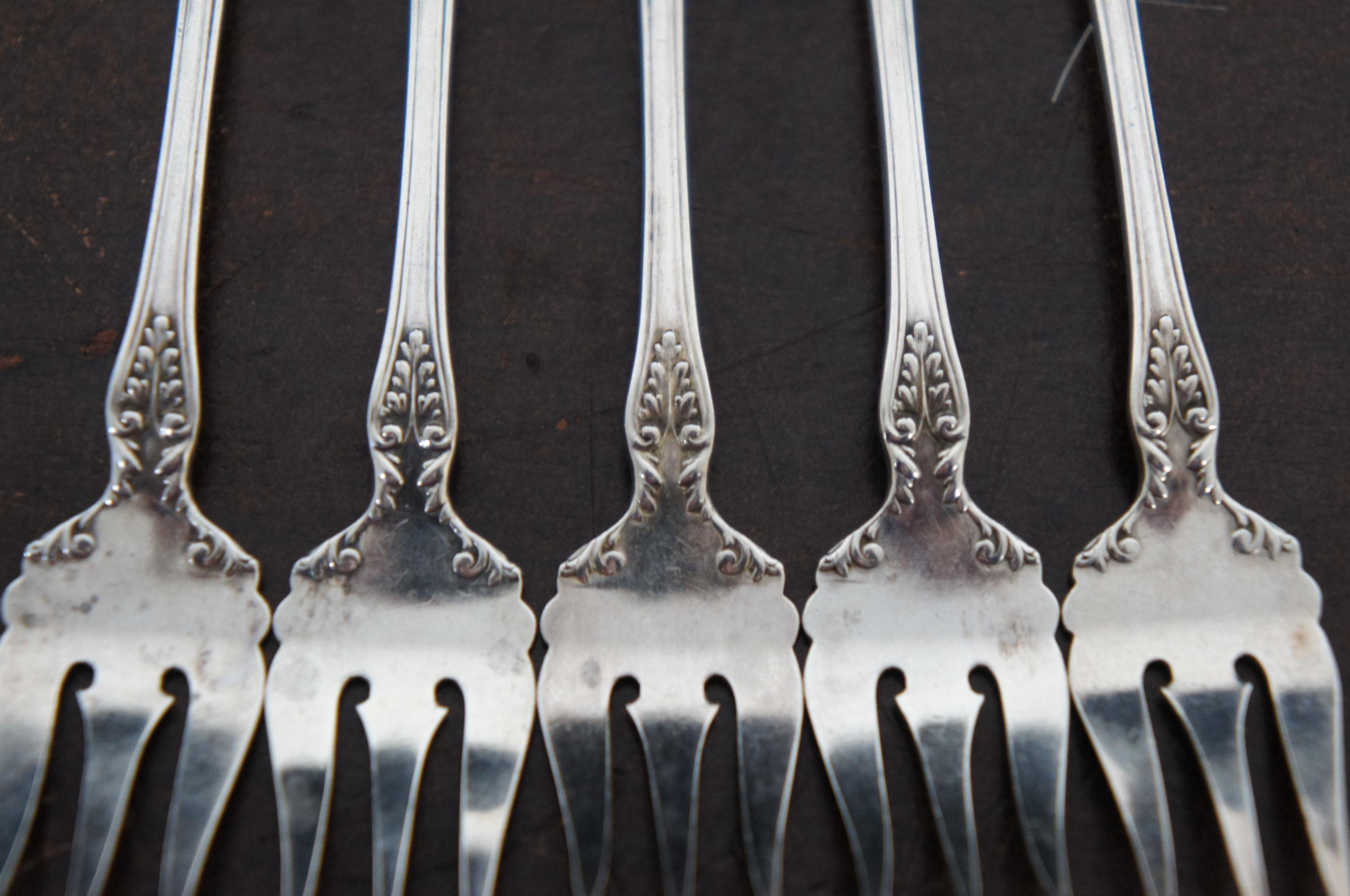 5 Antique Gorham Sterling Silver Cocktail Forks Floral Scallop Oyster Seafood In Good Condition In Dayton, OH