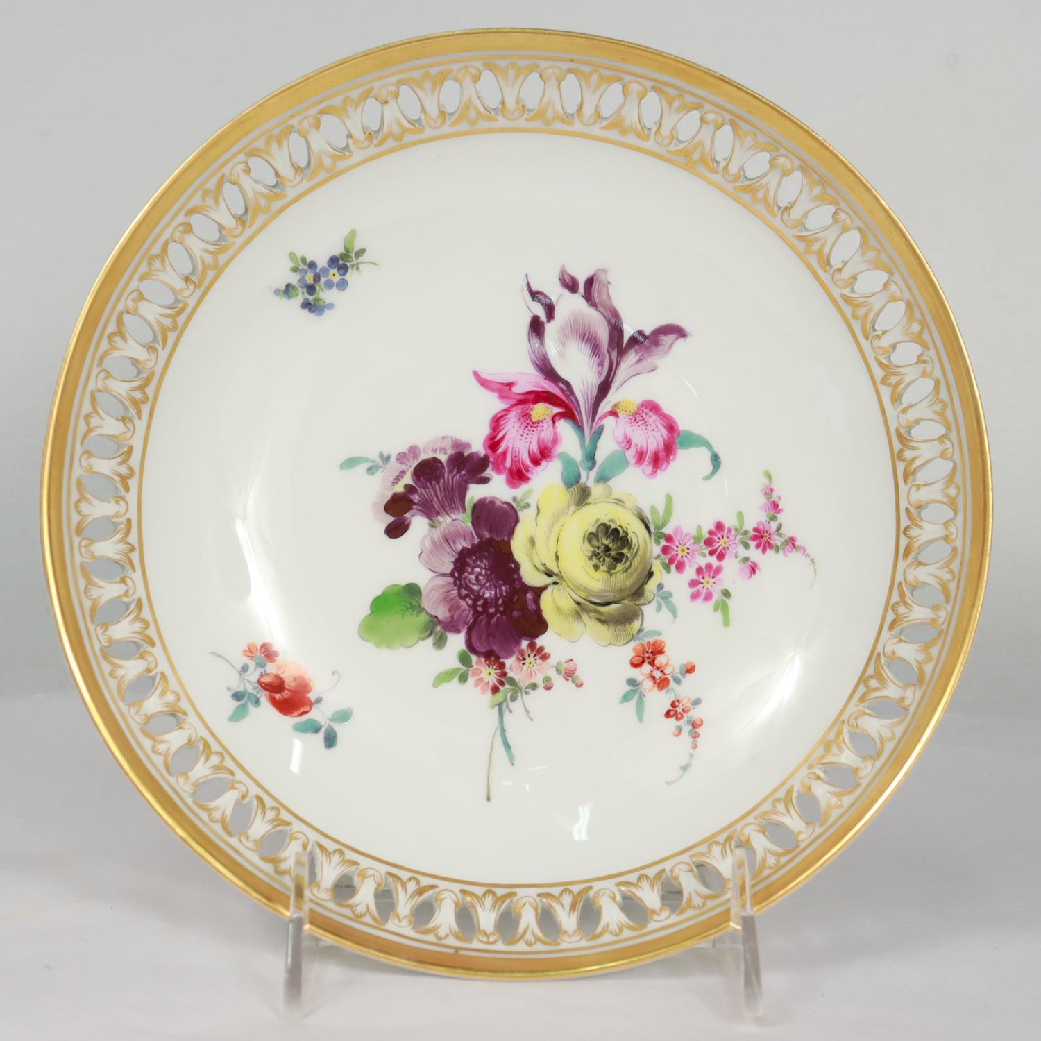 German 5 Antique Meissen Porcelain Neoclassical Reticulated Bowls with Deutsche Blumen For Sale