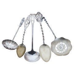 5 Cuchara de té de plata de ley antigua con agujeros retorcidos Cucharón para salsa 63g