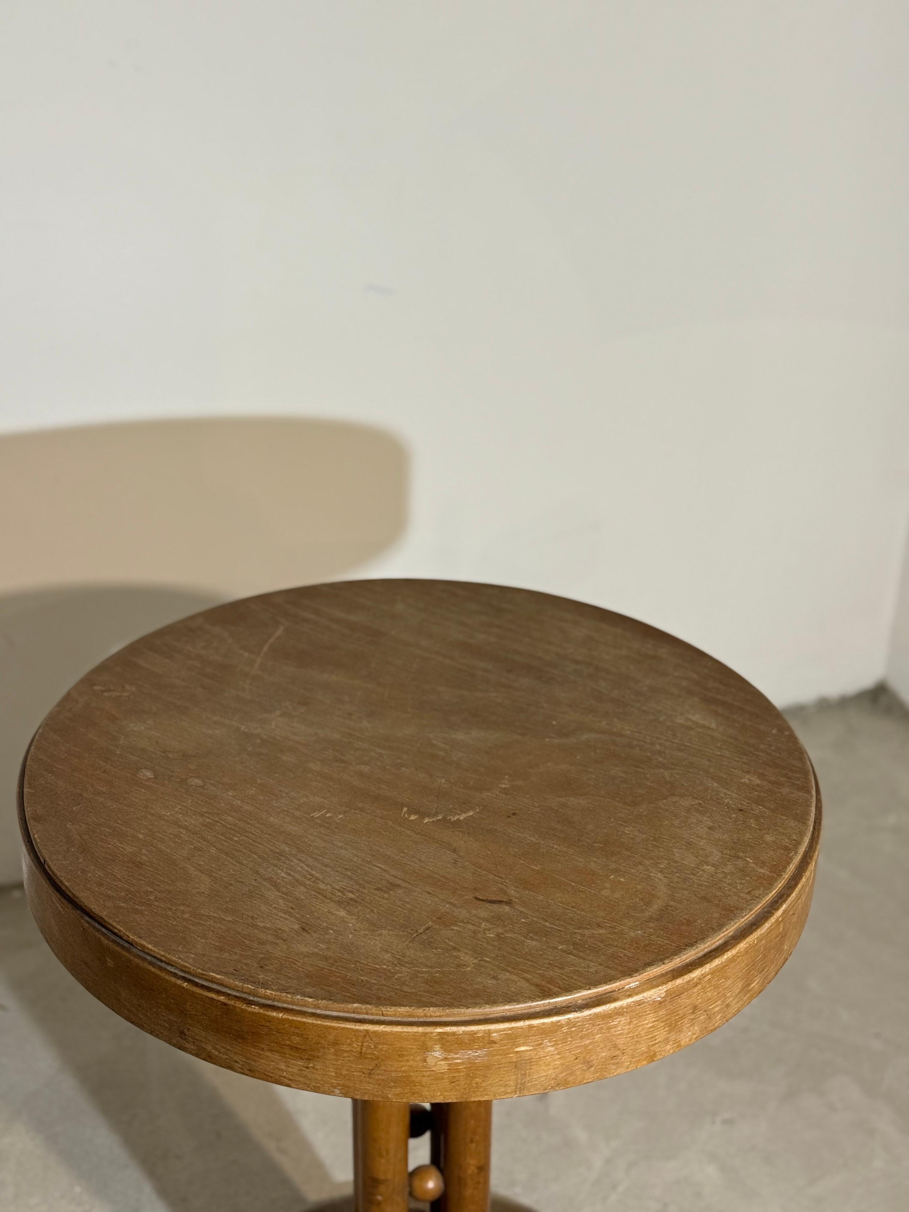 5 Balls Table by Josef Hoffmann For Sale 11