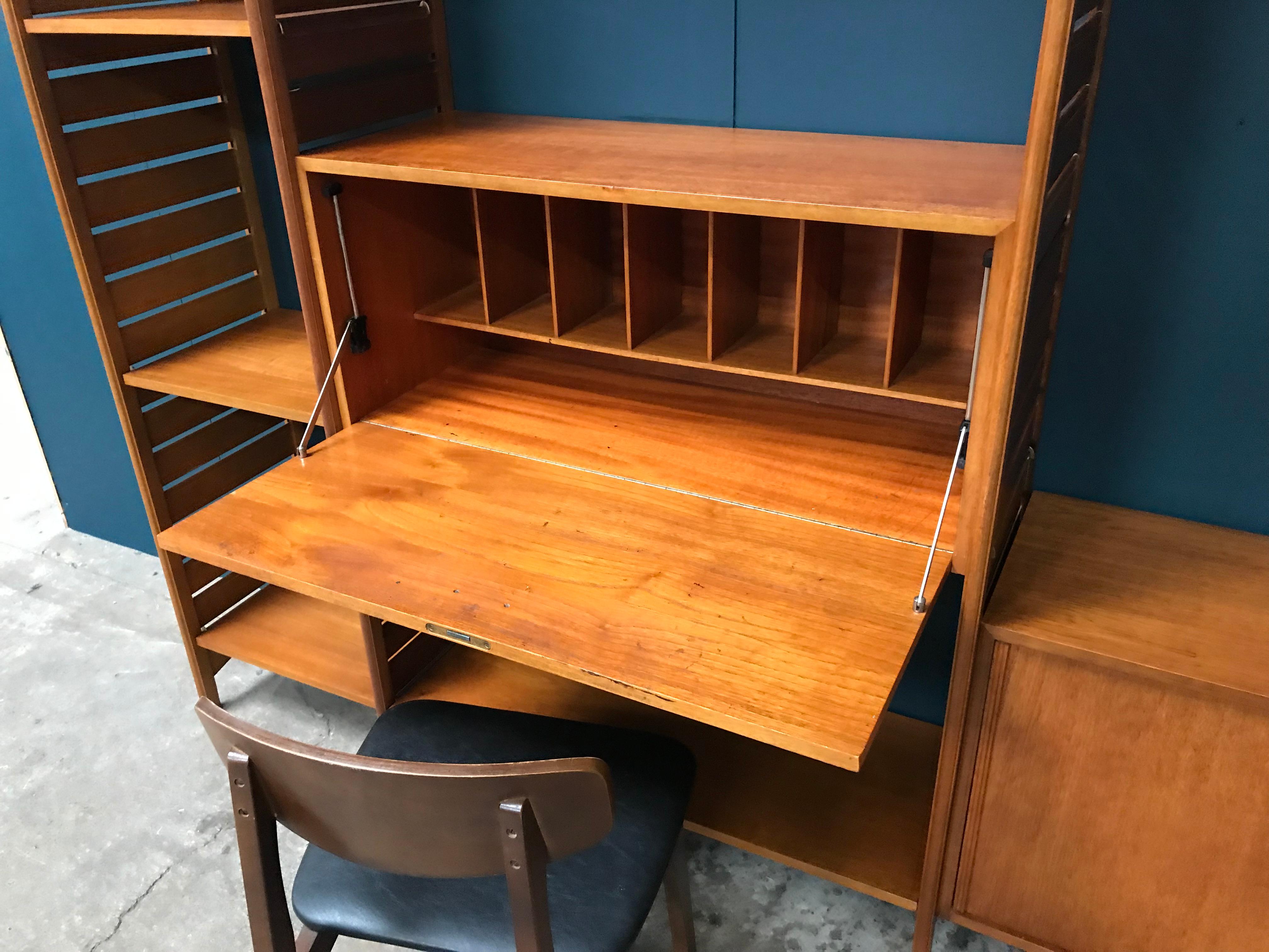 20th Century 5-Bay Ladderax Teak Midcentury Shelving System by Robert Heal for Staples For Sale