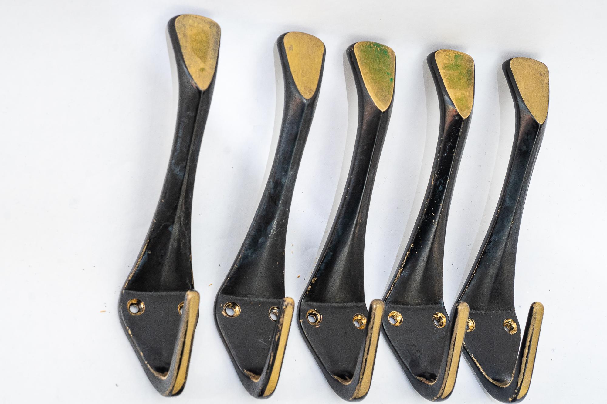 5 anzuelos grandes y 4 pequeños walter bosse viena hacia los años 50 en Bueno estado para la venta en Wien, AT