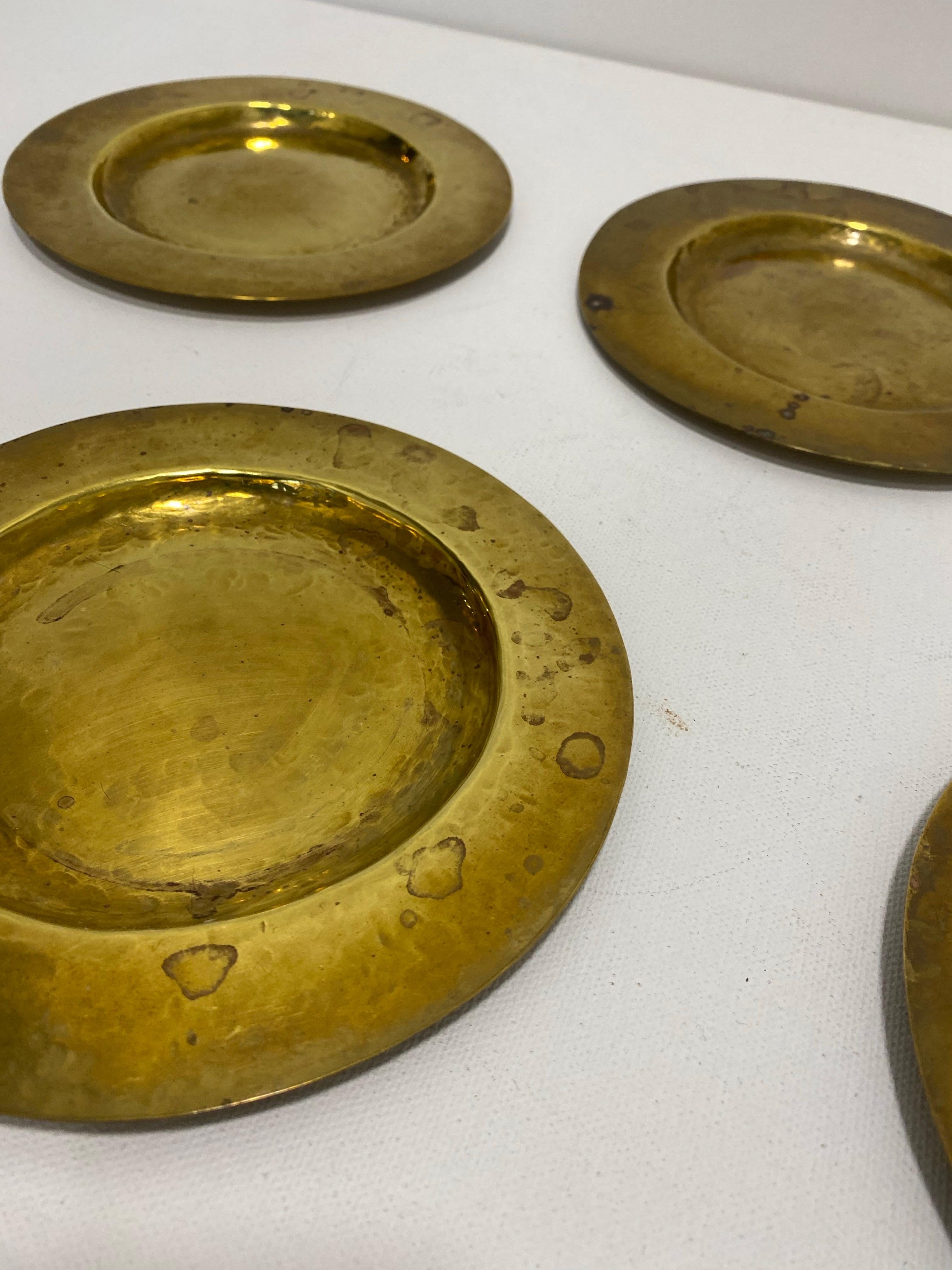 5 Plaques en laiton Table Hollywood Regency Vintage 1960s Desert Gold Art Nouveau Bon état - En vente à London, GB