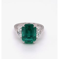 Art Deco 5 CT Certified Natural Emerald and Diamond Engagement Ring in 18K Gold