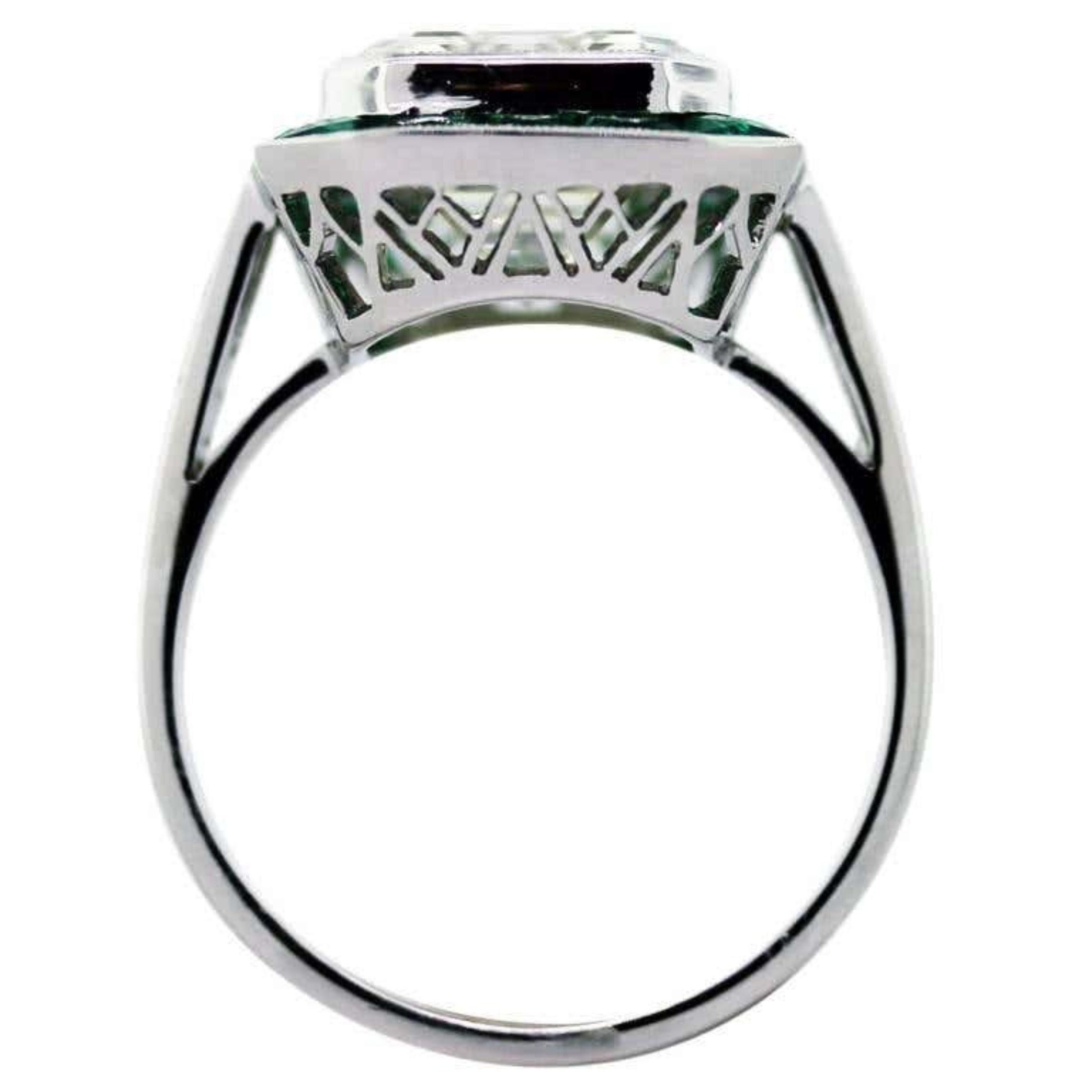 For Sale:  18K Gold 5 CT Natural Diamond and Emerald Antique Art Deco Style Engagement Ring 3