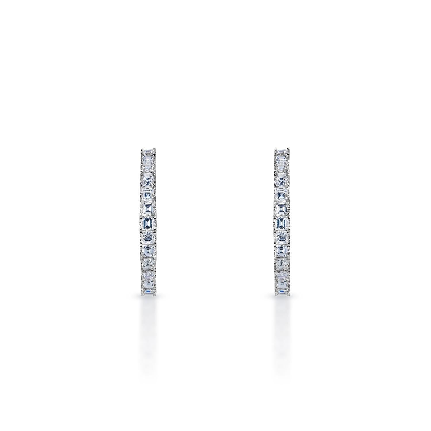 5 Carat Asscher Cut Diamond Hoop Earrings Certified In New Condition For Sale In New York, NY