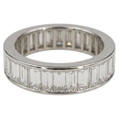 5-Karat-Eternity-Ring mit Baguette-Diamanten aus Platin