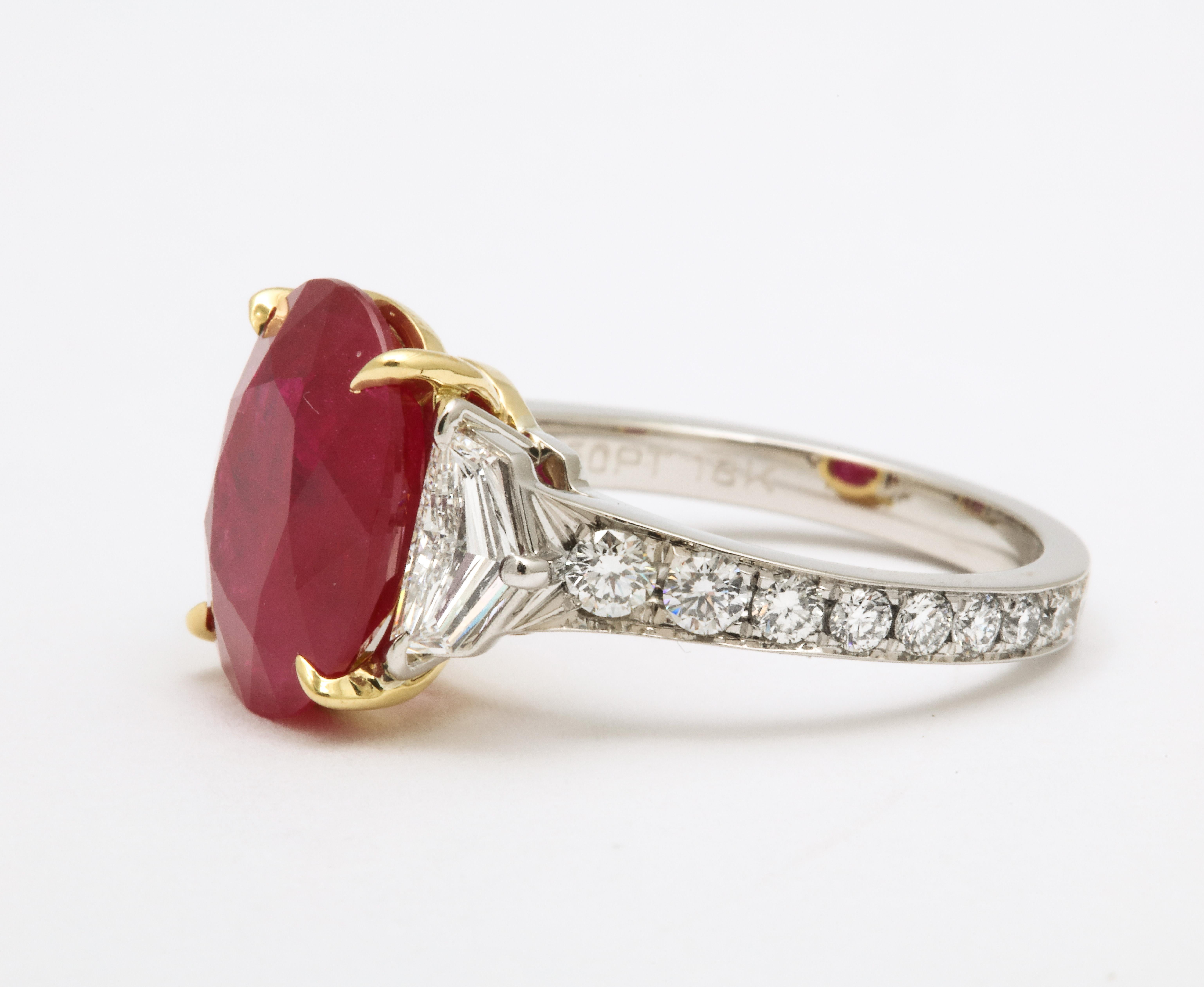 Ring mit 5 Karat Burma-Rubin und Diamant für Damen oder Herren im Angebot