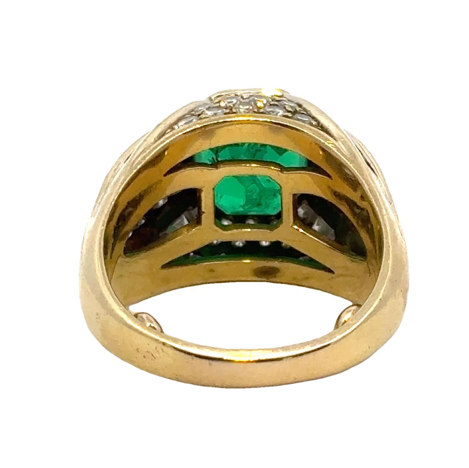 Bague cocktail en or jaune 18 carats avec diamants et émeraude de Colombie de 5 carats certifiée GIA 1
