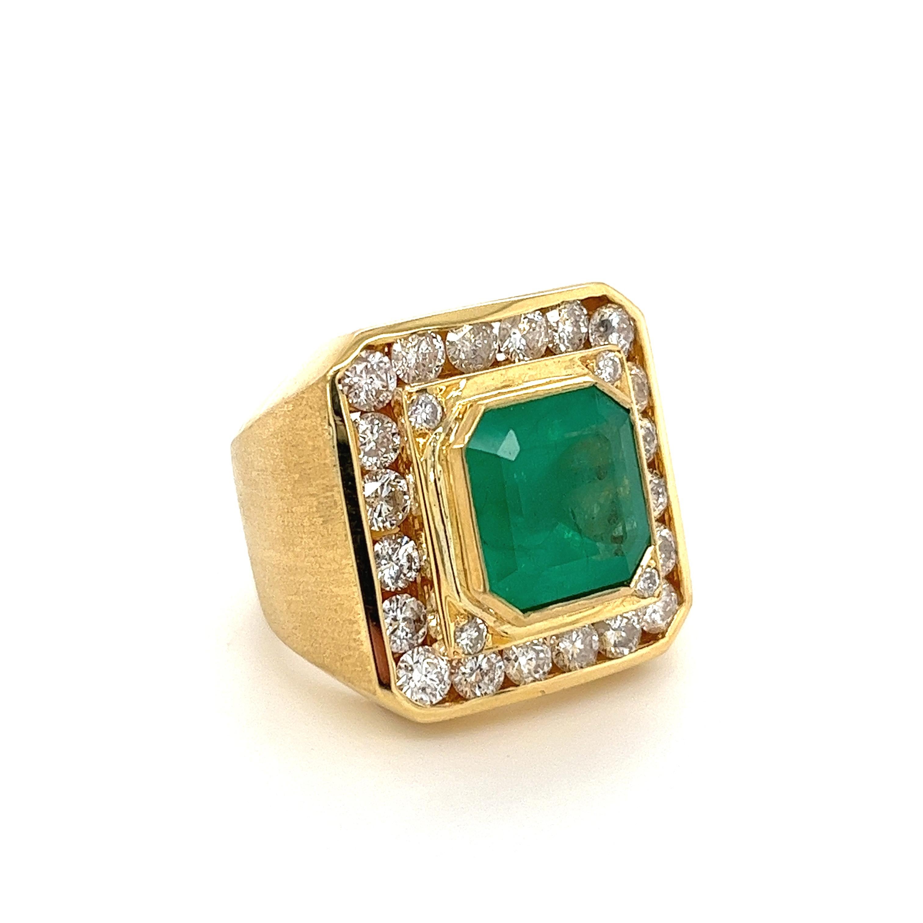 Art Deco 5 Carat Colombian Emerald Mens Ring with Round Diamond Halo in 18k Yellow Gold