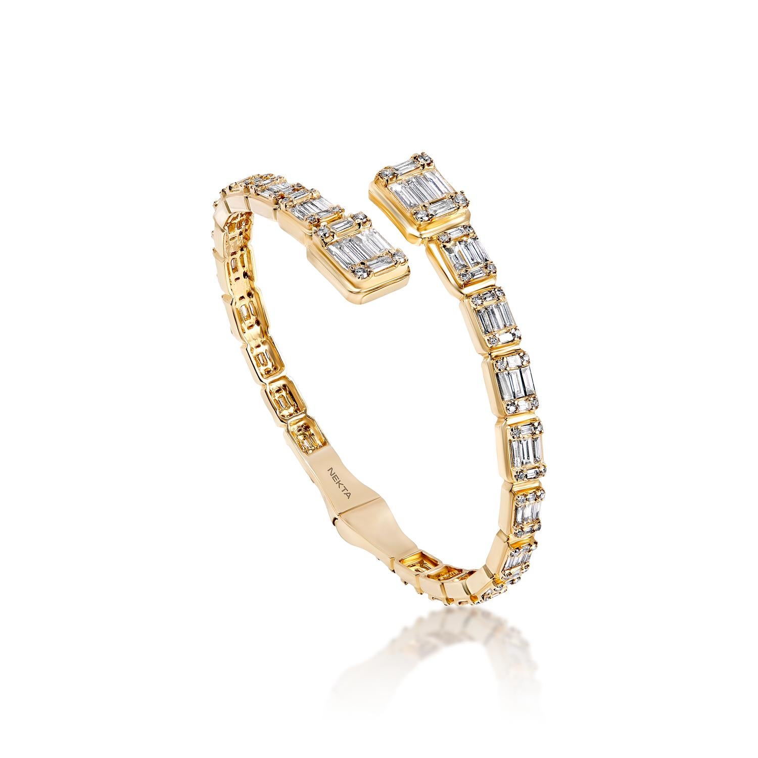 Mixed Cut 5 Carat Combine Mix Shape Diamond Bangle Bracelet Certified For Sale