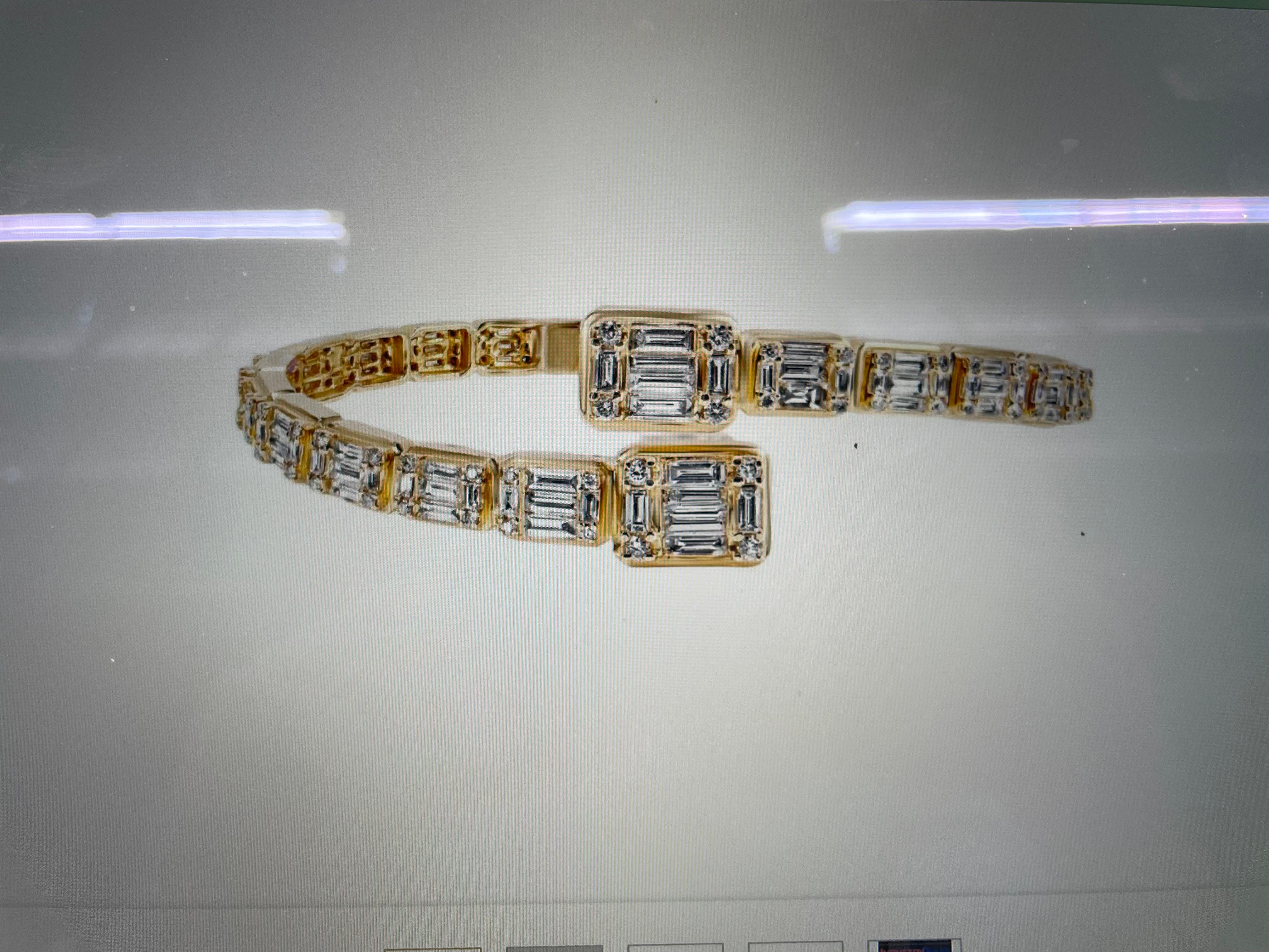 5 Carat Combine Mix Shape Diamond Bangle Bracelet Certified In New Condition For Sale In New York, NY