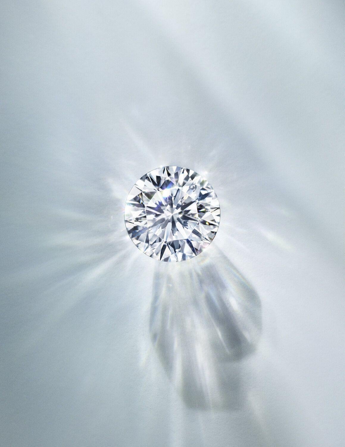 5-Karat lupenreiner Typ IIA runder Brillant-Diamantring  Ein Meisterwerk der Reinheit im Angebot 3