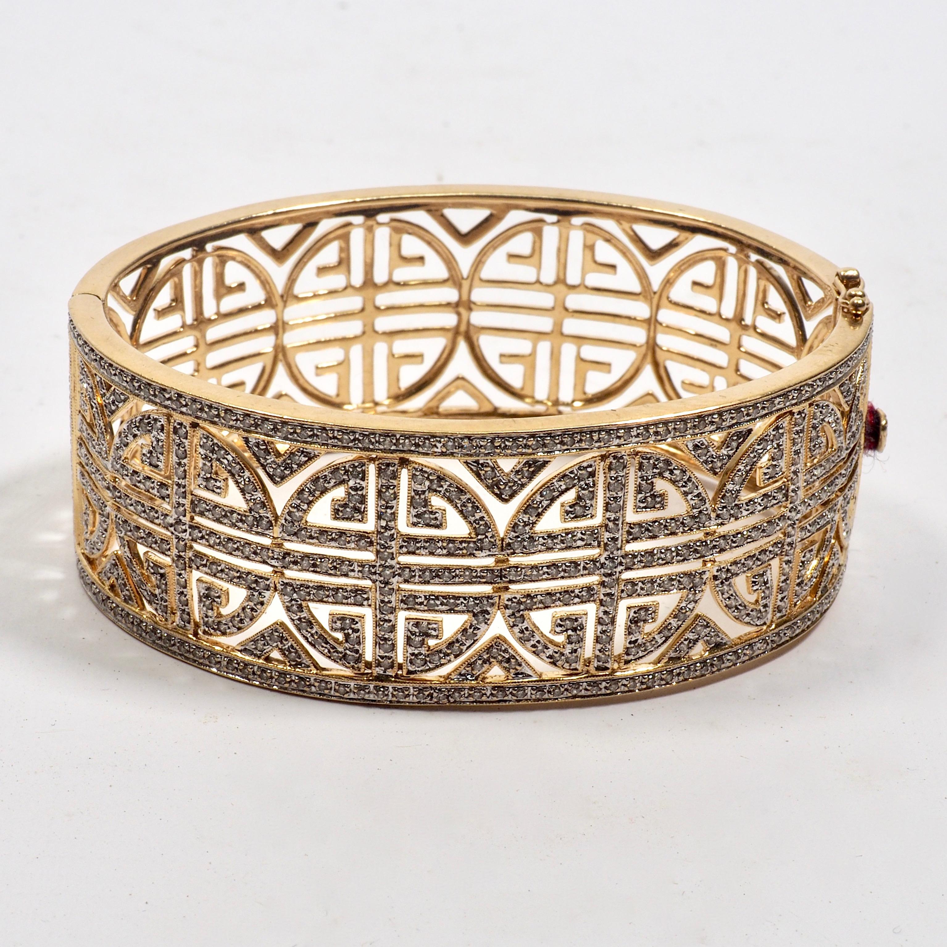 5 Carat Diamond and Gold Geometric Bracelet In Excellent Condition In London, GB