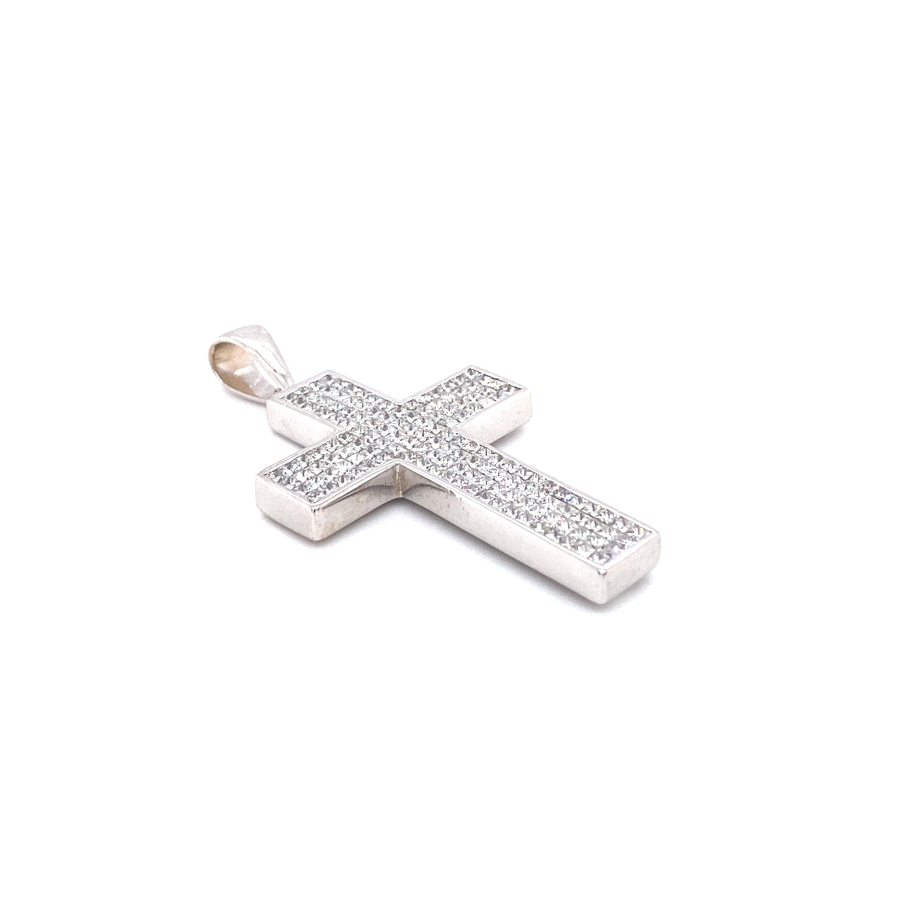 Modern 5 Carat Diamond Cross Pendant in 18 Karat White Gold For Sale