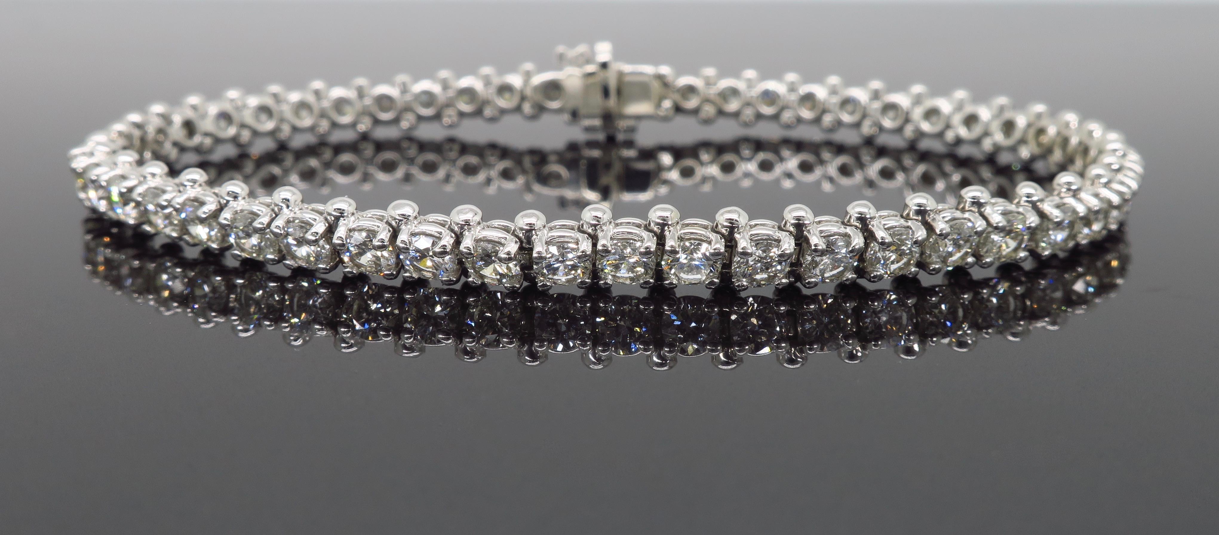 Bracelet tennis avec diamants de 5 carats en vente 3