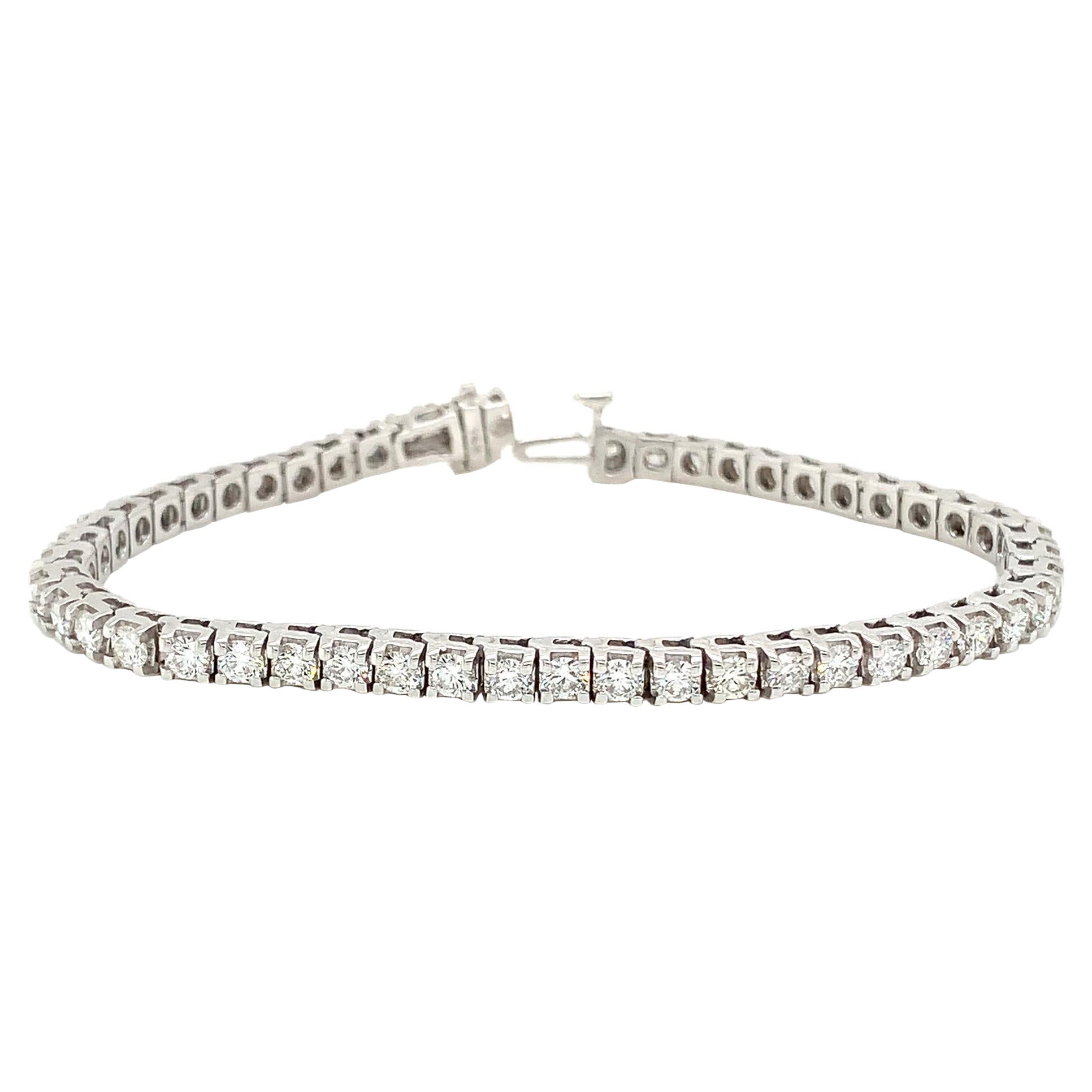 Pulsera de tenis con diamantes de 5 quilates en oro blanco de 14 quilates