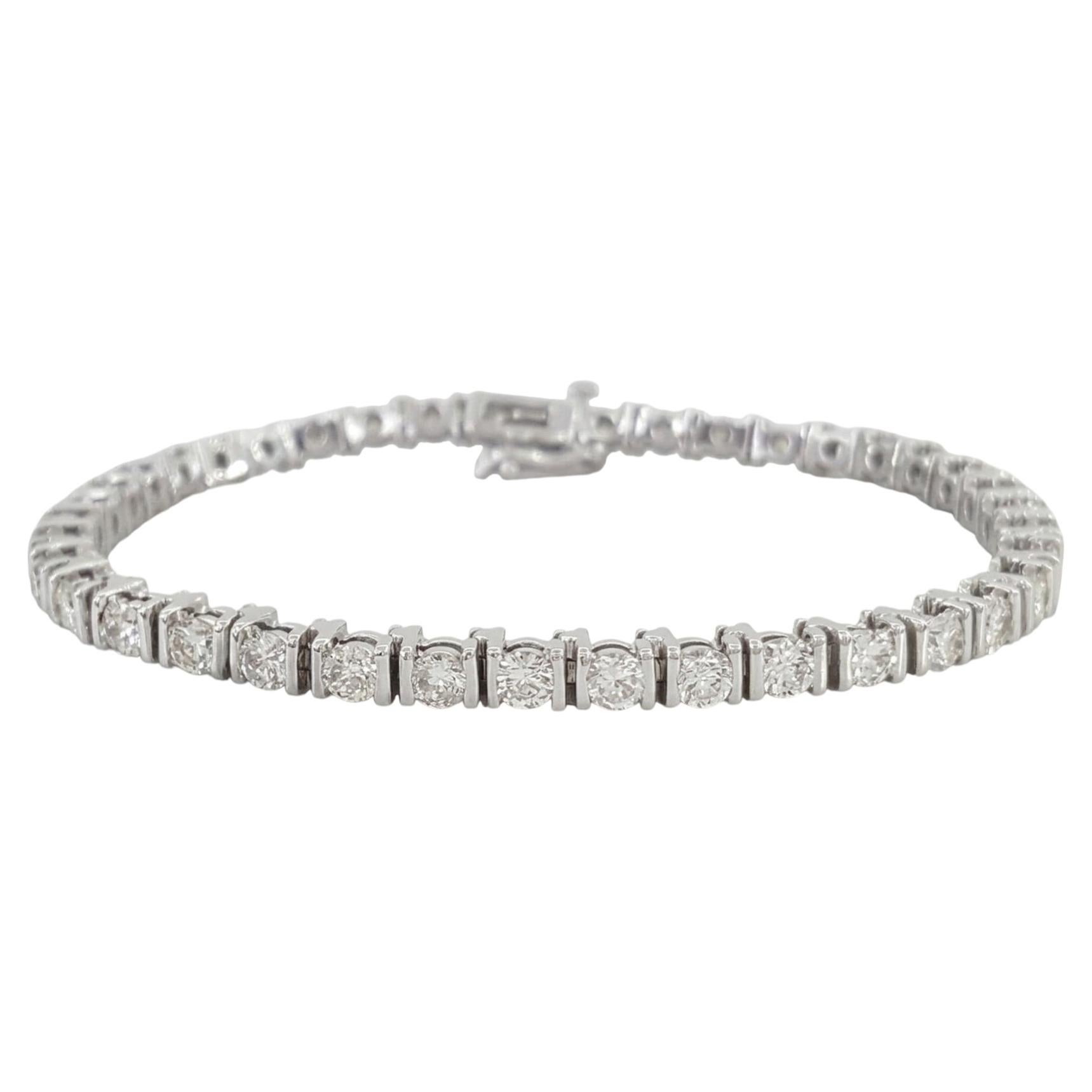 Pulsera tipo «tenis» con diamantes de 5 quilates en oro blanco de 14k