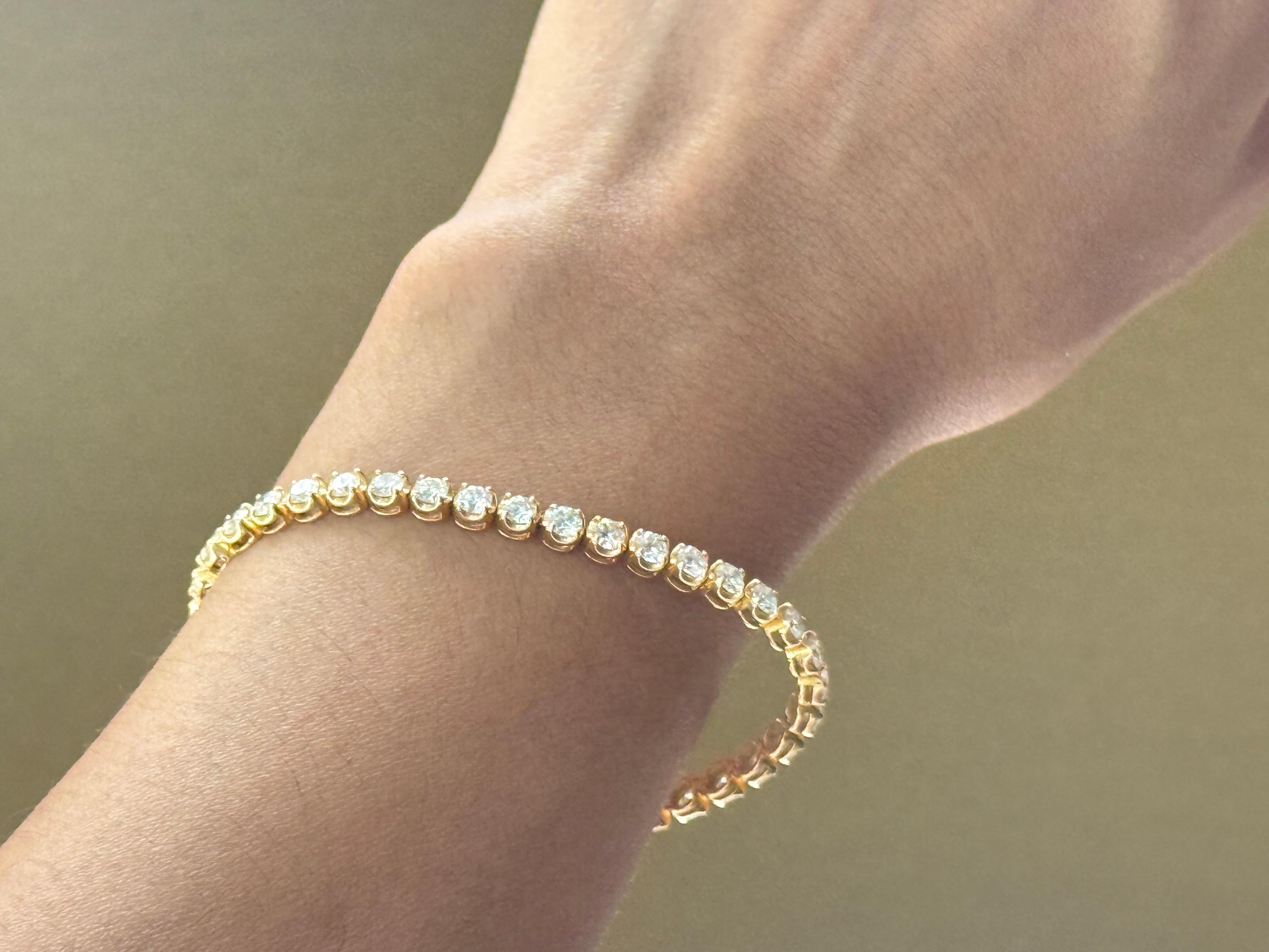 Bracciale Tennis con diamanti da 5 carati in oro giallo 18 carati in vendita 1