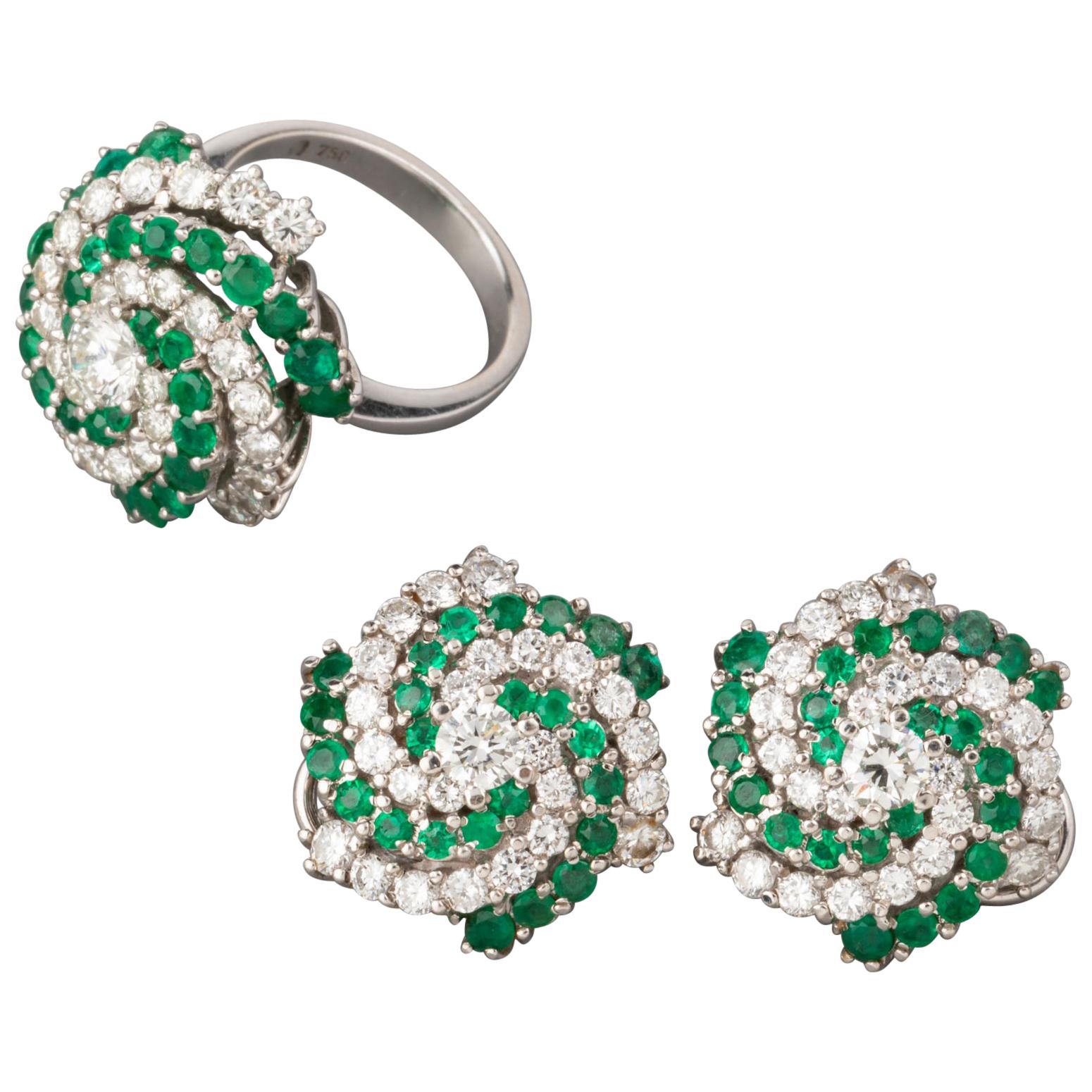 5 Carat Diamonds and 4 Carat Emeralds Ring and Earrings Set
