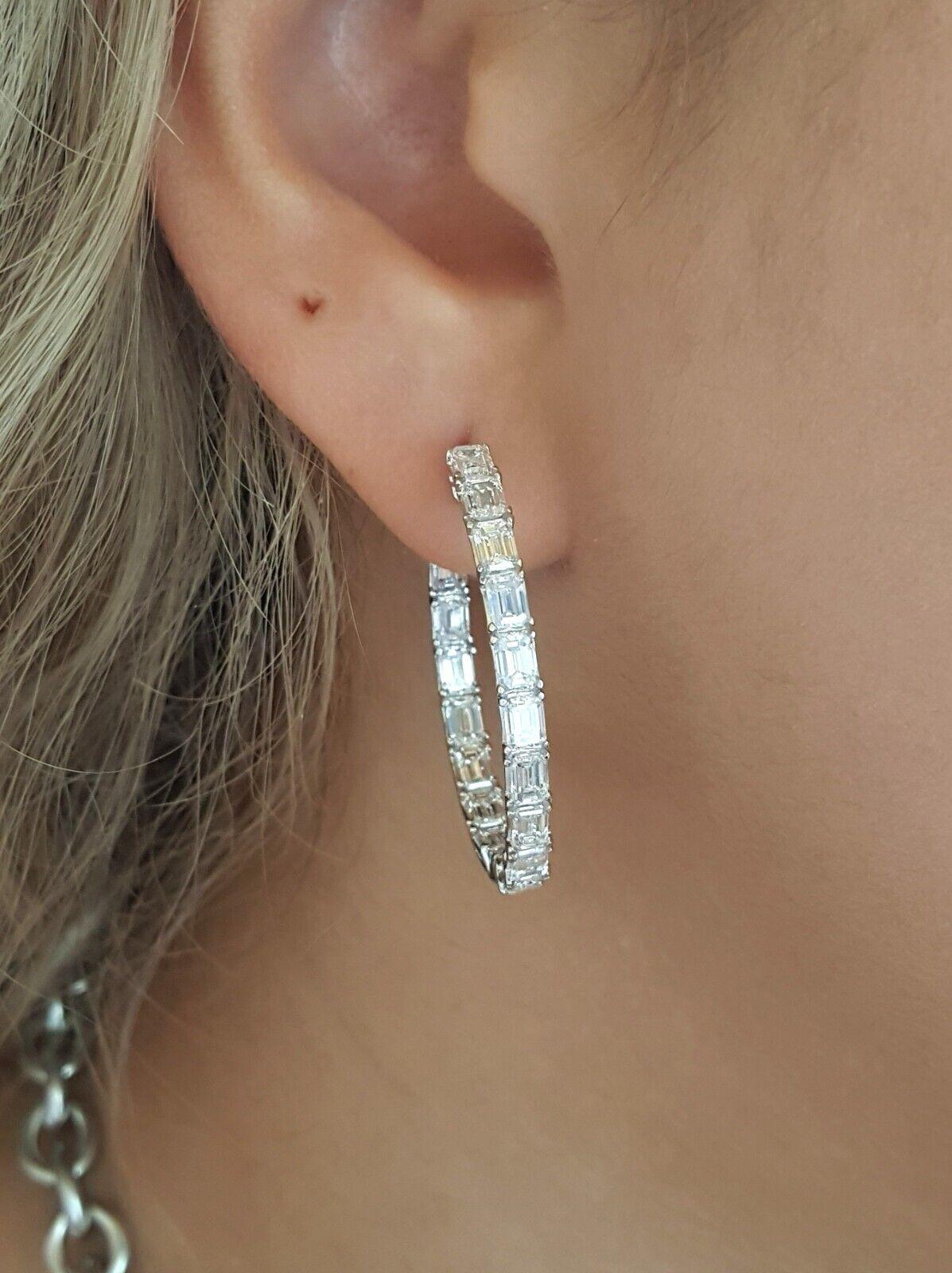 Boucles d'oreilles en diamant taille émeraude de 5 carats
poids total approximatif de 5 ct. Les diamants sont de couleur G-H et de pureté VS1-SI1.

