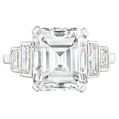 5 Carat Emerald-cut Statement / I color VS  Refined Grandeur Diamond Ring