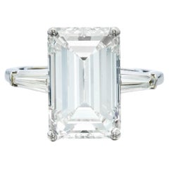 5 Carat Emerald-cut Statement VS 14K White Gold Timeless Brilliance