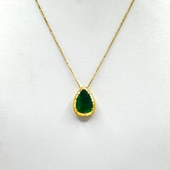 5 Carat Emerald Pear Shape Pendant Necklace in 18K Yellow Gold