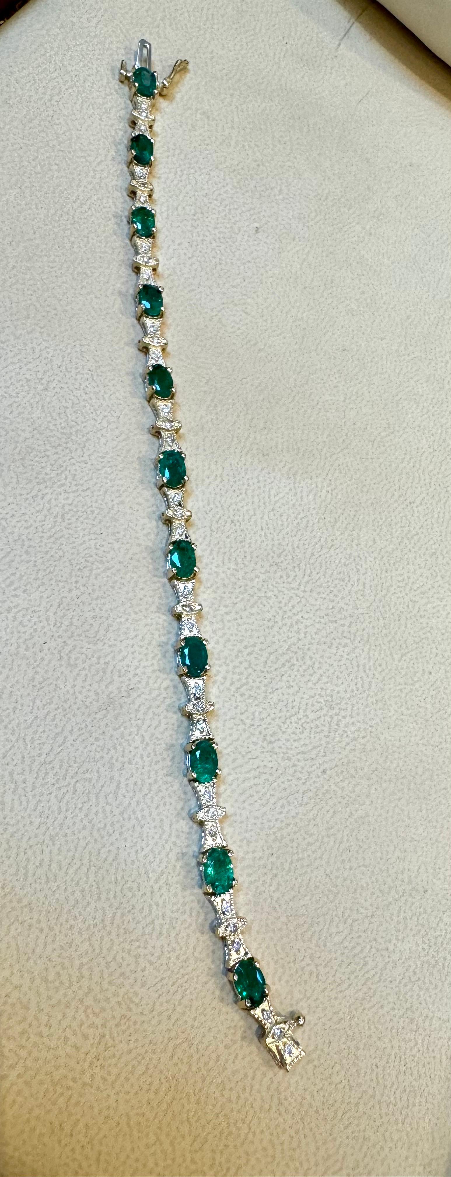 5 Carat Emerald Tennis Bracelet 14 Karat Yellow Gold, 6.5 Inch For Sale 3