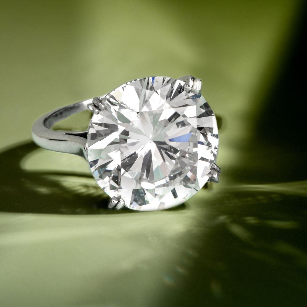 Round Cut 5-Carat F VS Round Brilliant Diamond Ring  A Timeless Statement GIA For Sale
